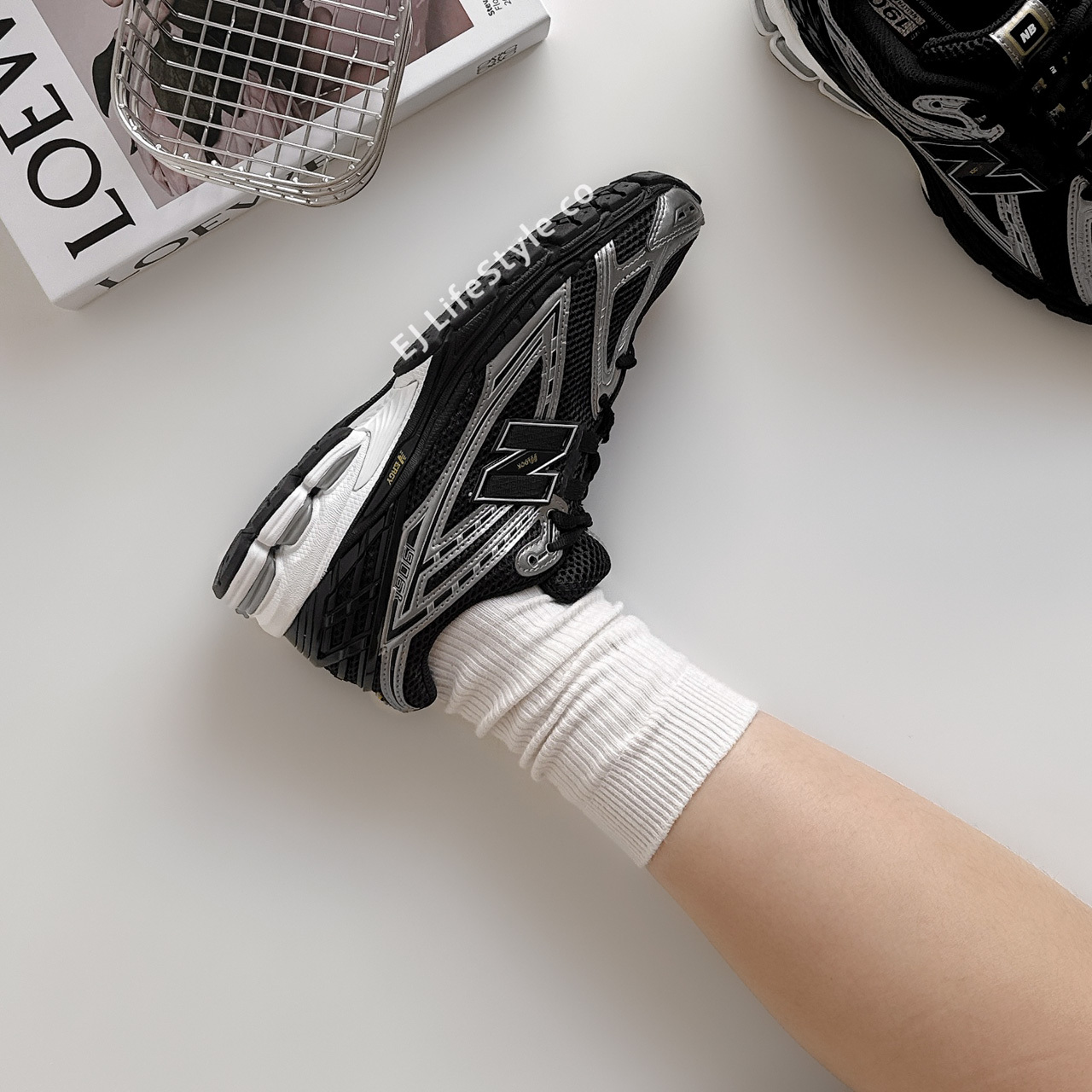 NEW BALANCE 1906R NB 黑亮銀 全黑 銀邊 金 男女鞋 U1906RCF / 現貨