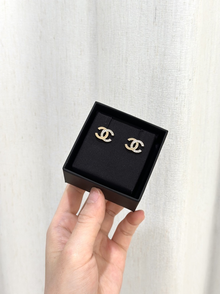 CHANEL 25P CC Logo Single-sided Crystal Earrings ABF249 雙拼水鑽耳環