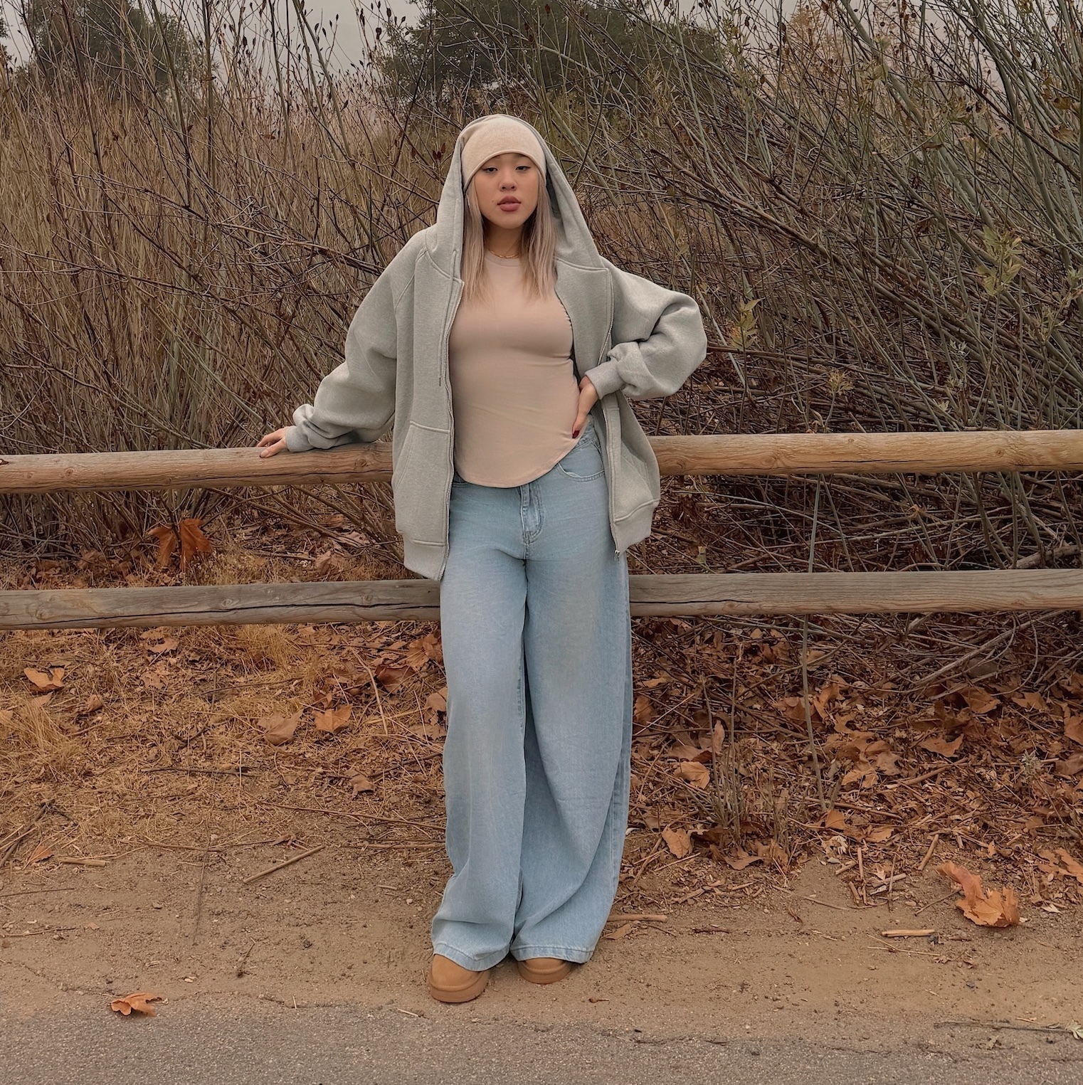 版型好美🩶淺藍刷色牛仔寬褲