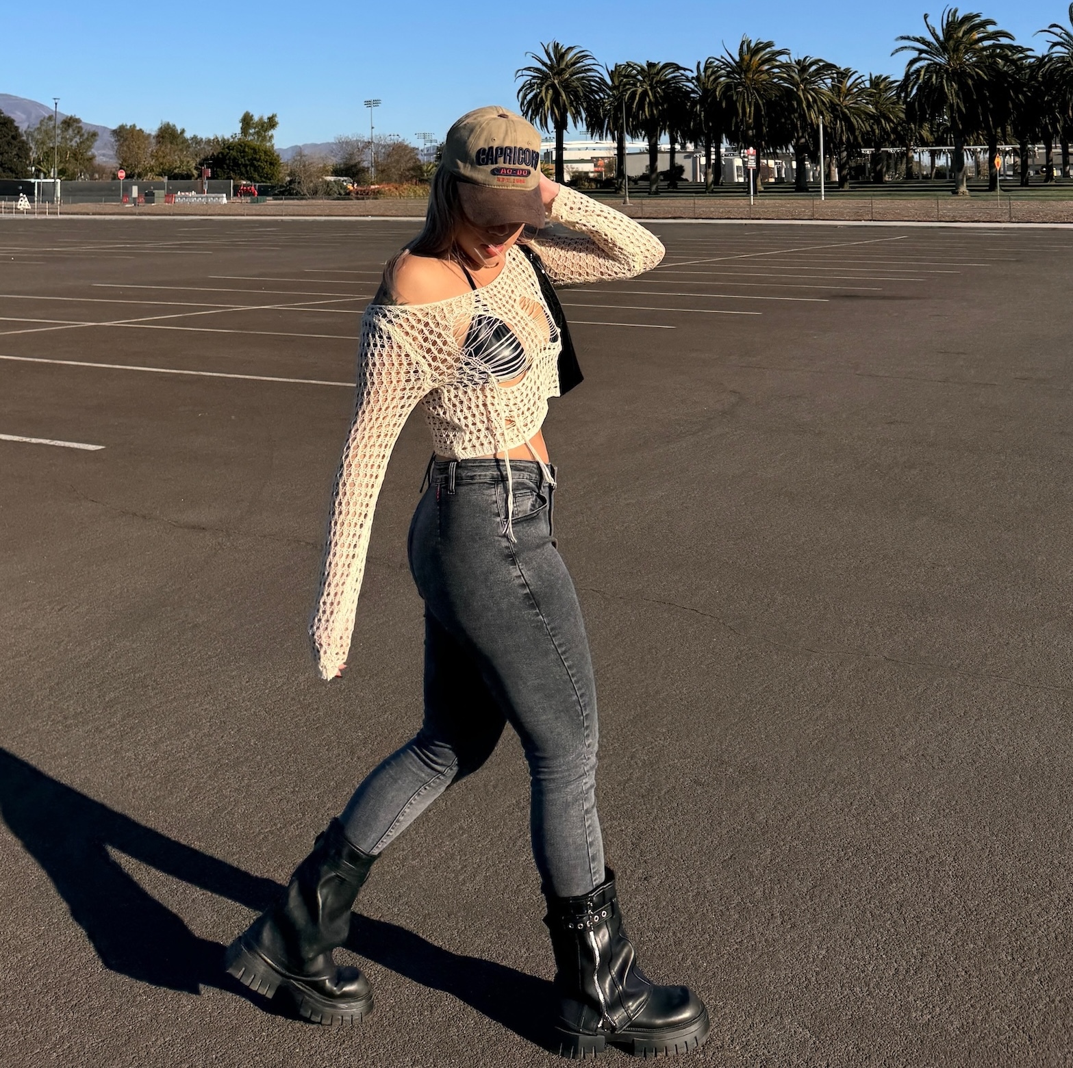 破壞感摟空針織上衣