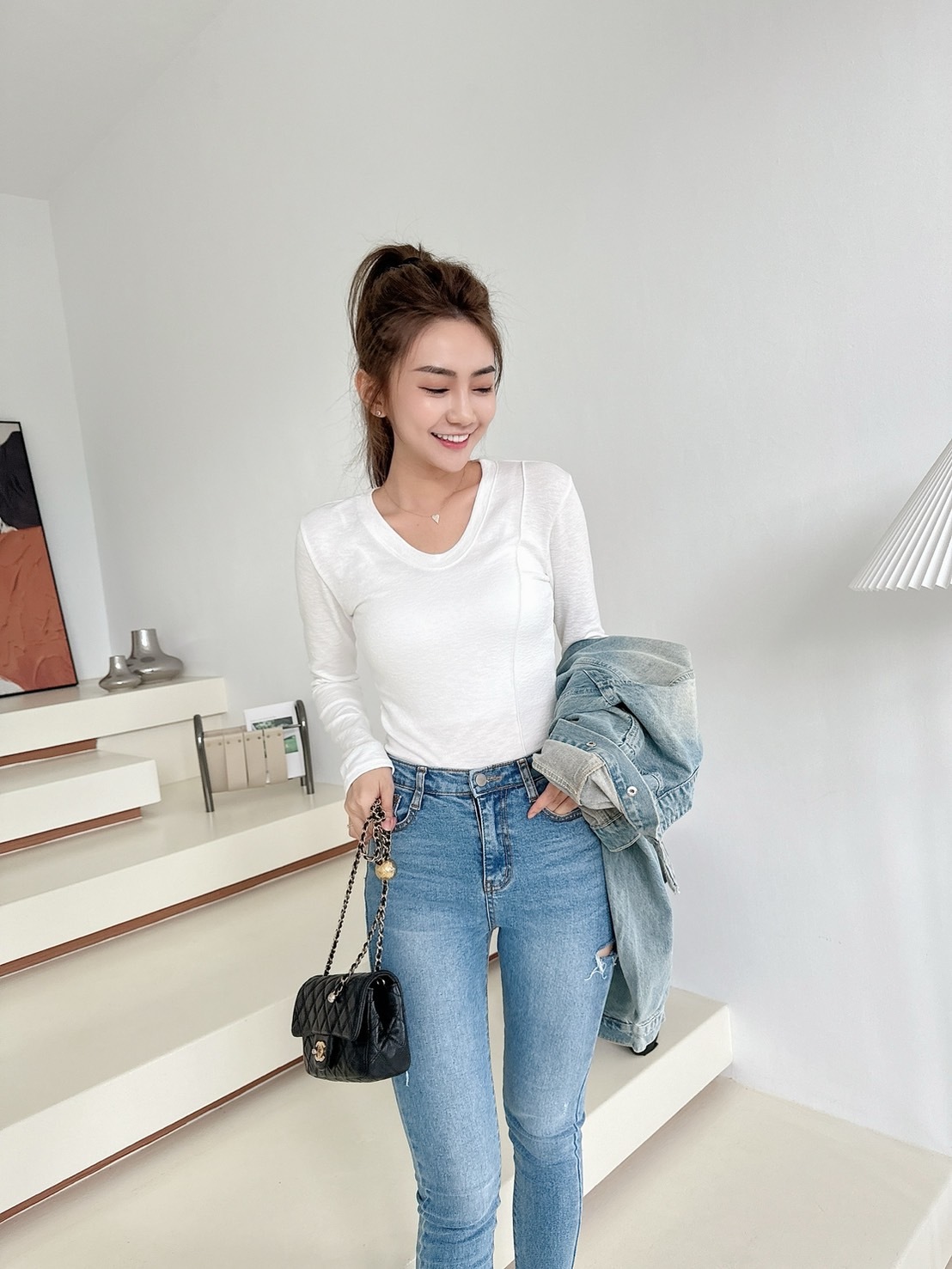 【預購】🔥02.26春夏新品］💥最百搭單品］🇰🇷正韓V圓領超彈透氣棉上衣（白色/兩色）