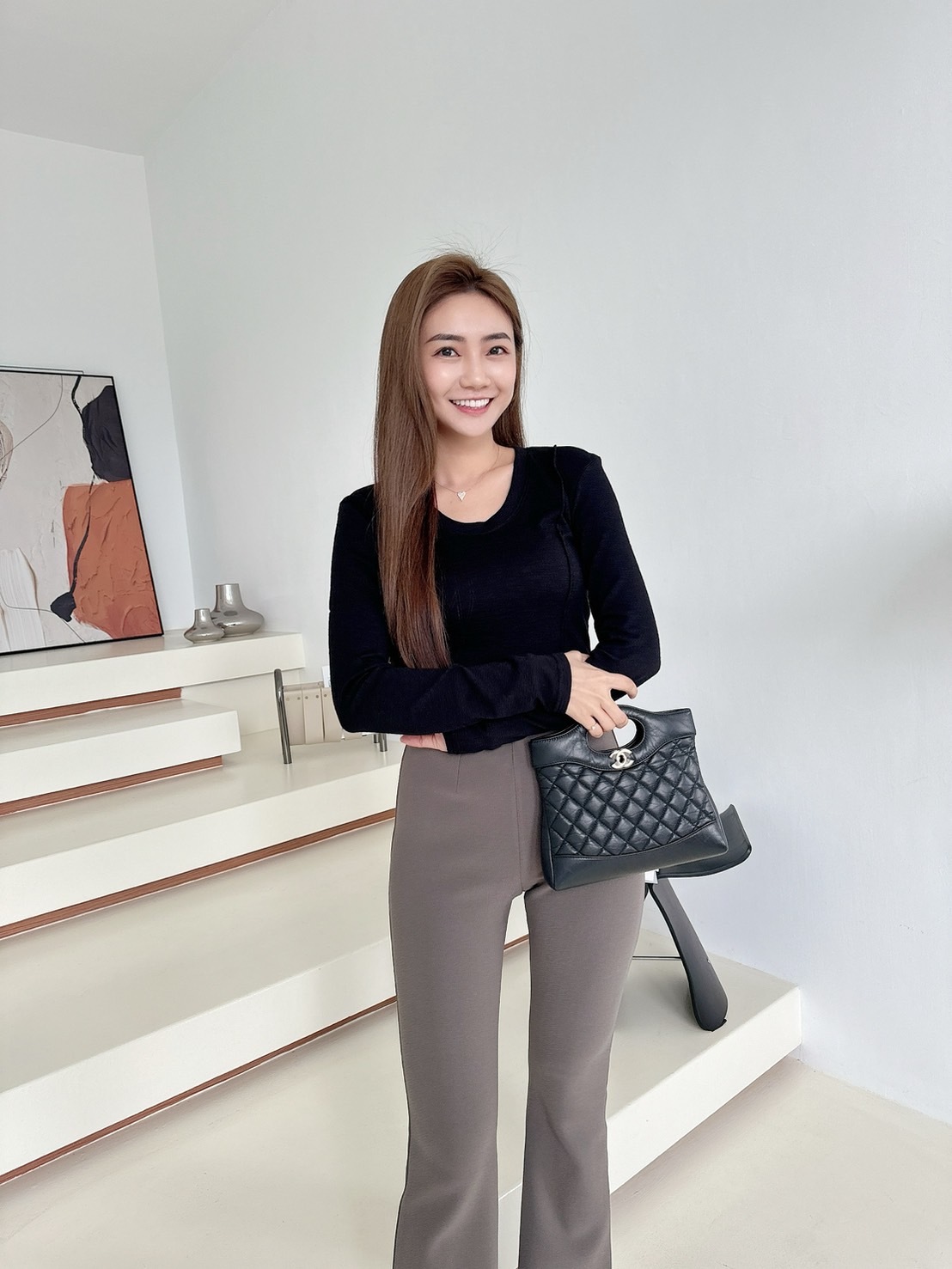 【預購】🔥02.26春夏新品］💥最百搭單品］🇰🇷正韓V圓領超彈透氣棉上衣（黑色/兩色）