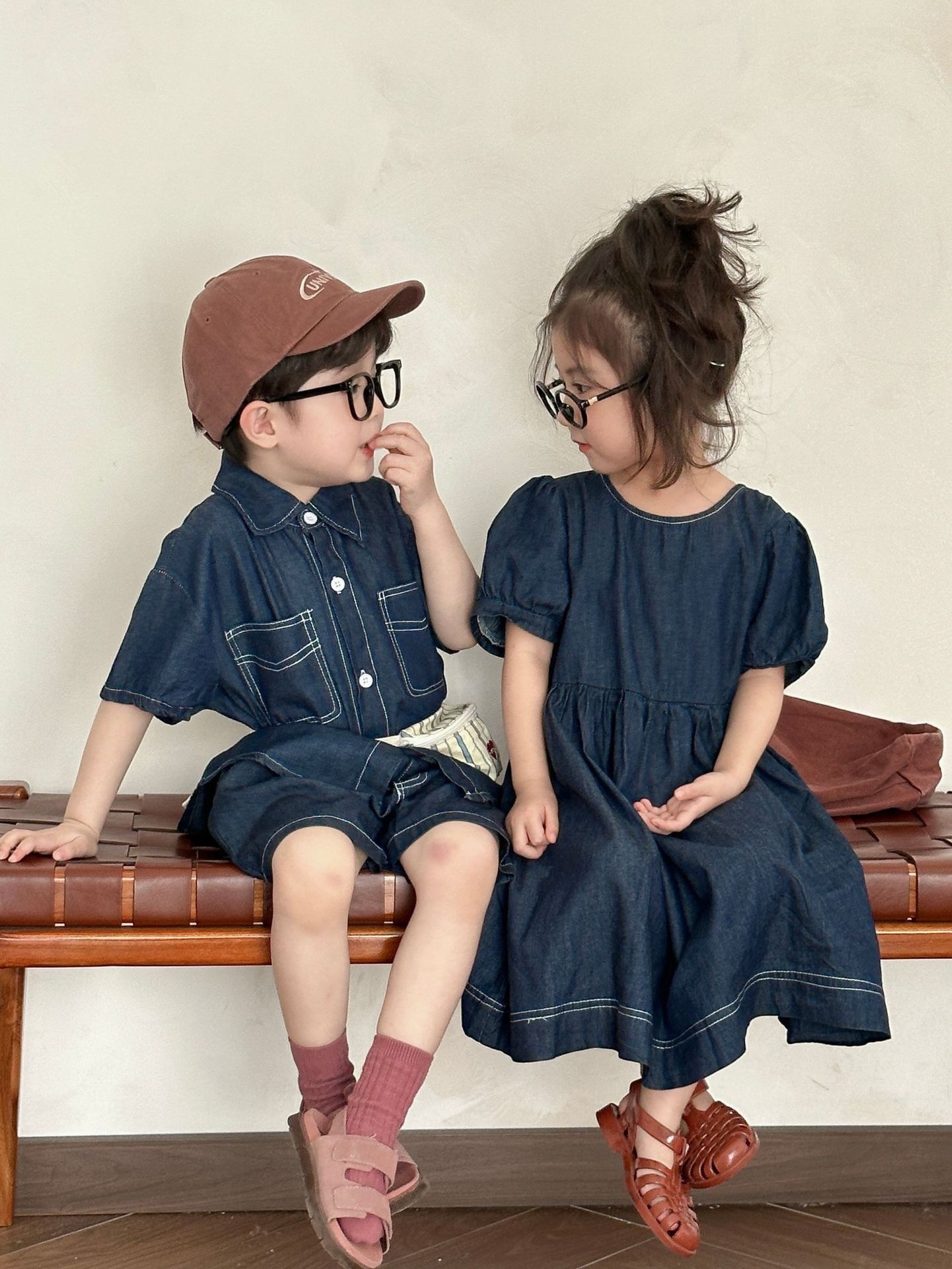 兄弟姐妹一起穿_手感軟車縫線牛仔套裝/洋裝