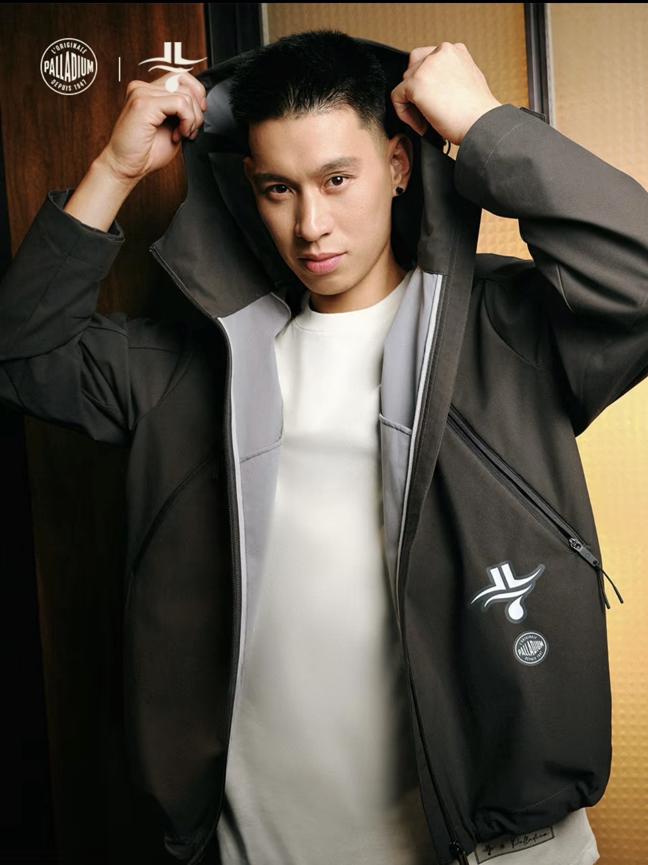 **特價商品售出無退換**男女款 PALLADIUM X JEREMY LIN LINSANITY 林書豪聯名 鉛黑色 印花 防潑水 夾克 防風外套【1011227-061】#PALLADIUMXJEREMYLIN