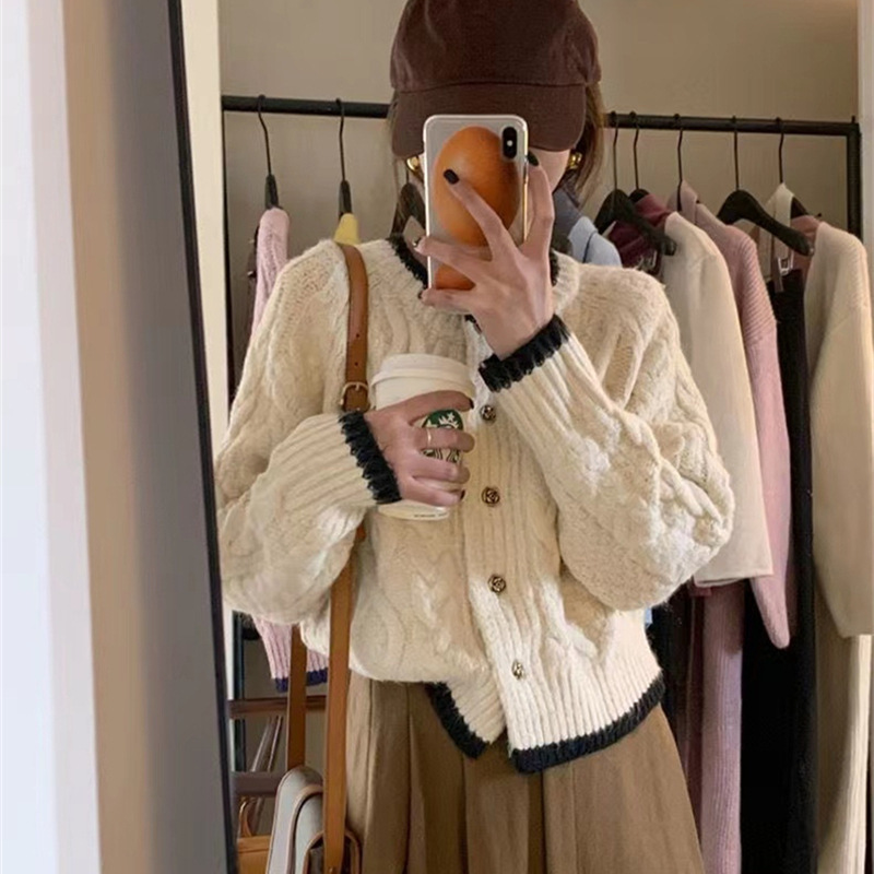 Frenchie Warm Chunky Cable Knit Contrast Furry Cardigan