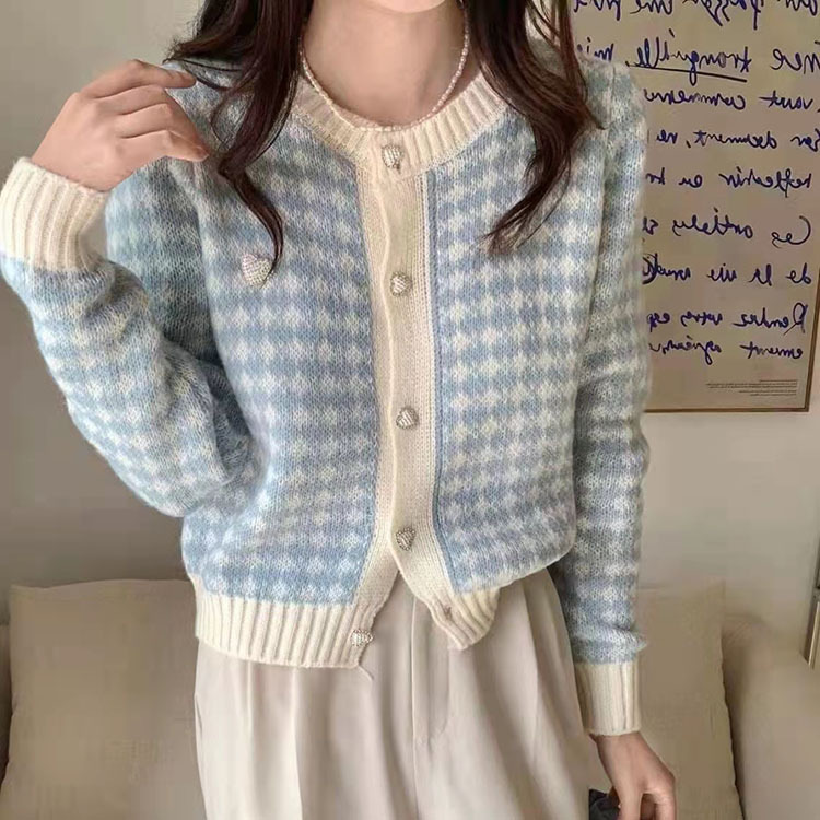 Chic Plaid Pattern Knitted Cardigan
