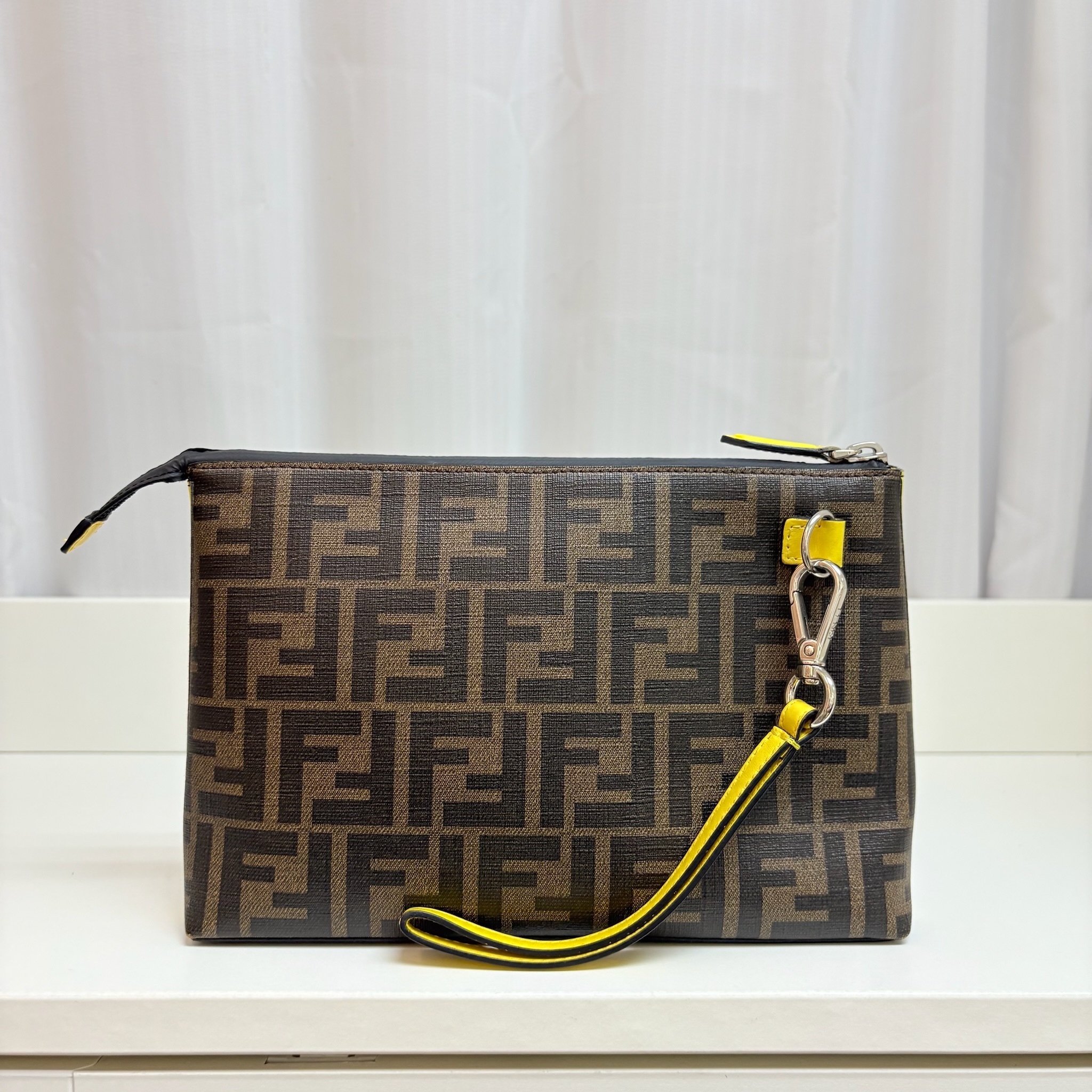 Fendi Pouch - Brown & Yellow / Shw