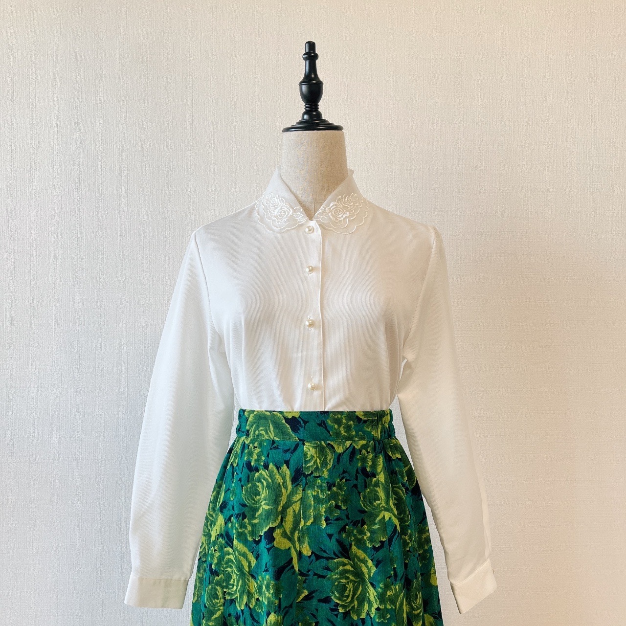 日本製白色雙層領刺繡古著上衣