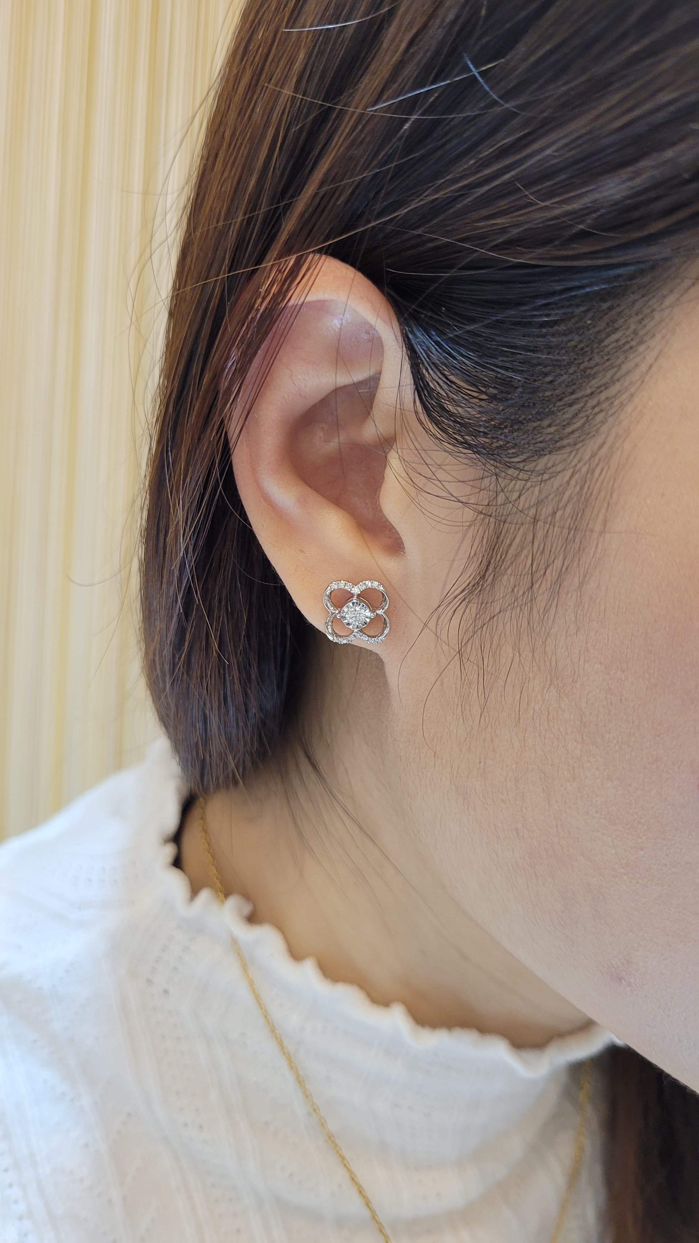 18K白金天然鑽石耳環