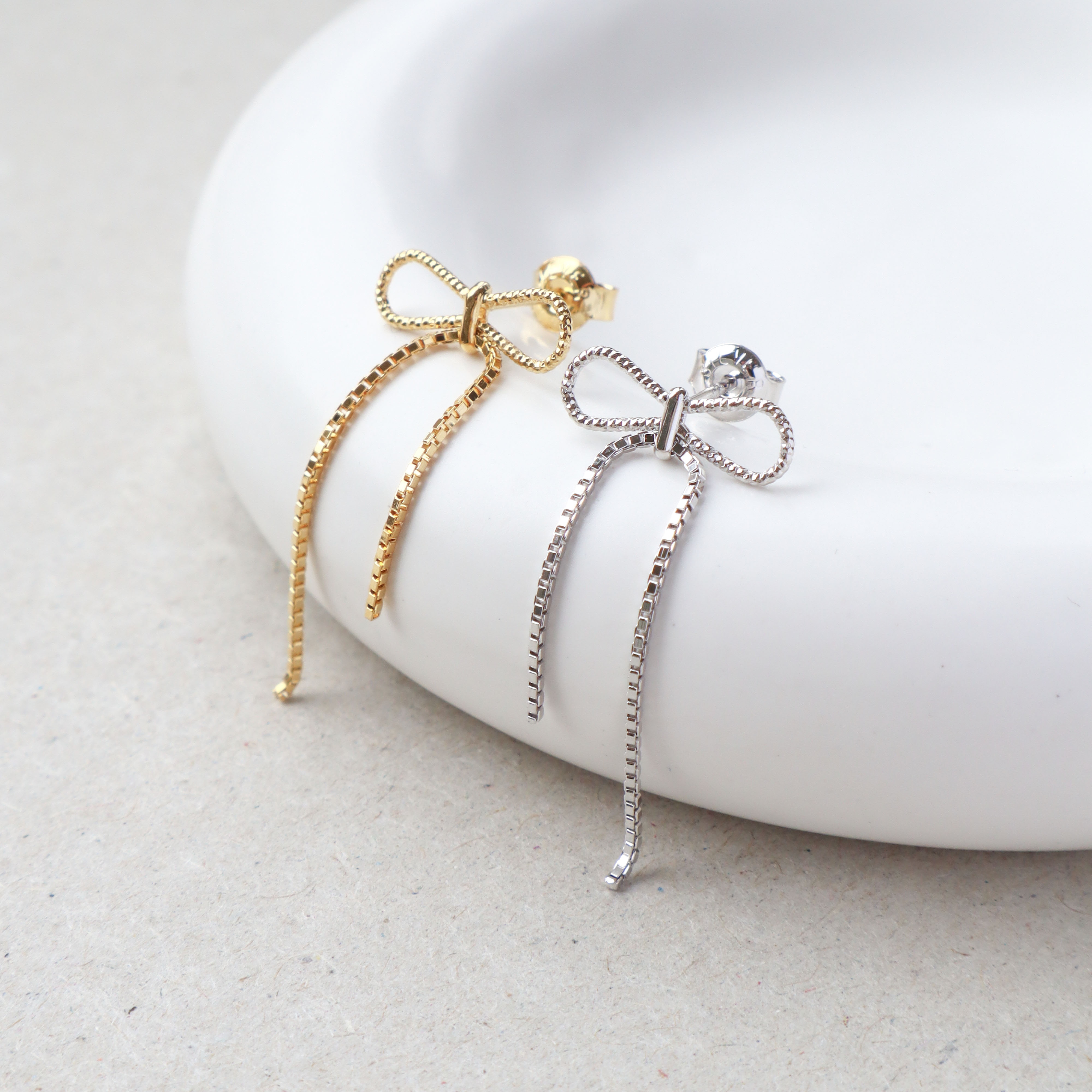 Silver/閃銀系列-蝴蝶結垂墜耳環