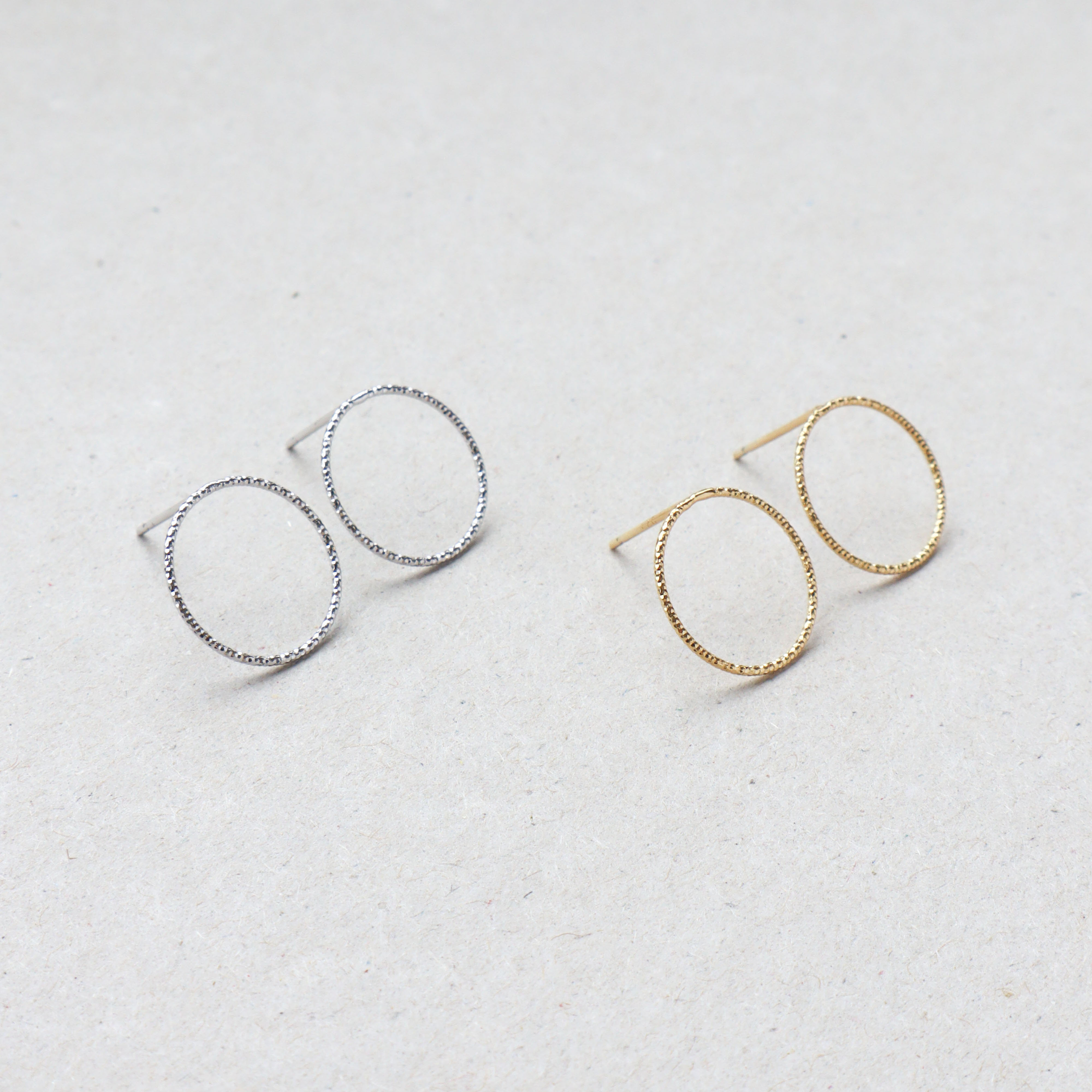 Silver/閃銀系列-波紋圓圈耳環