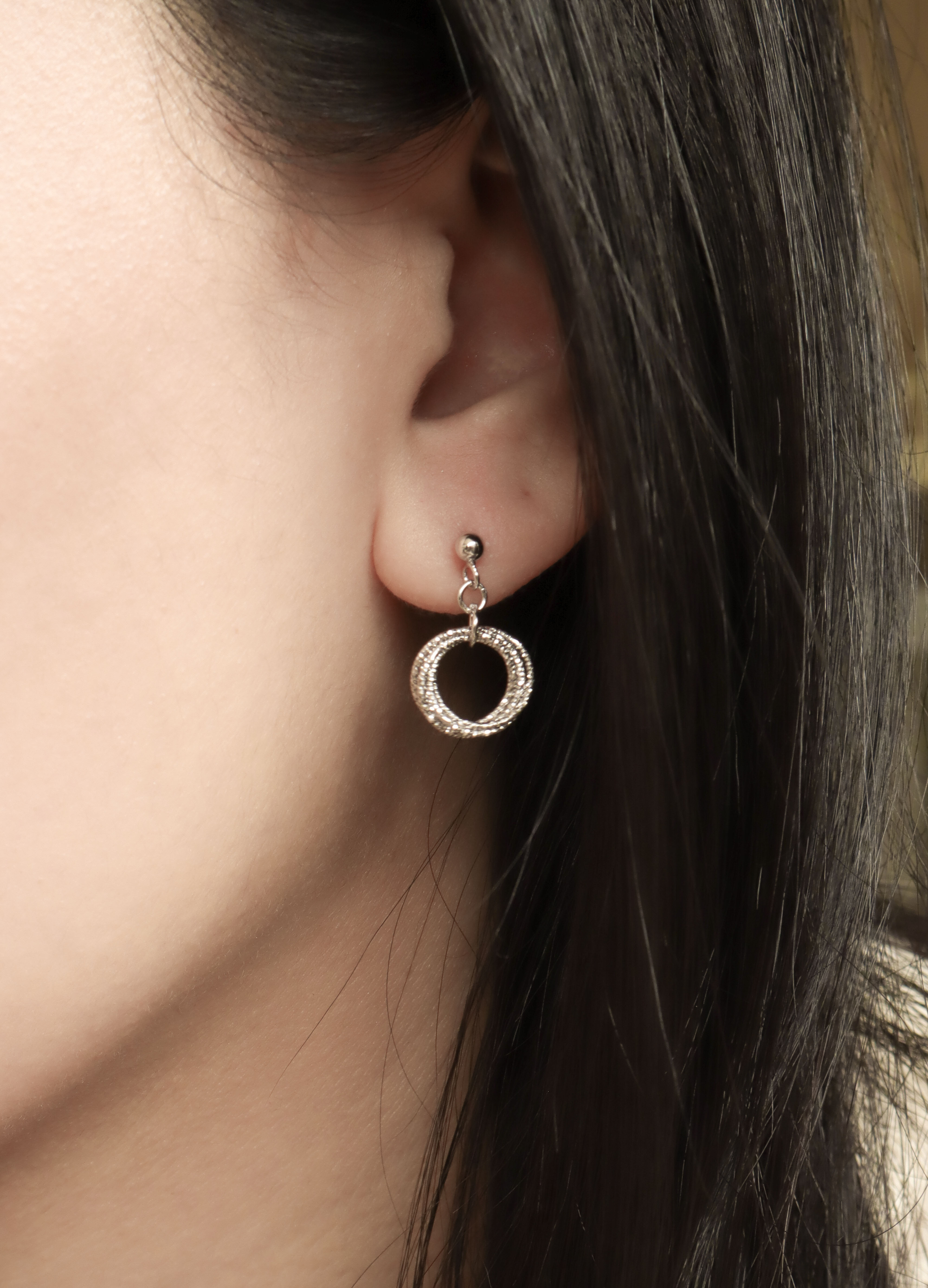 Silver/閃銀系列-多層搖擺圓圈耳環