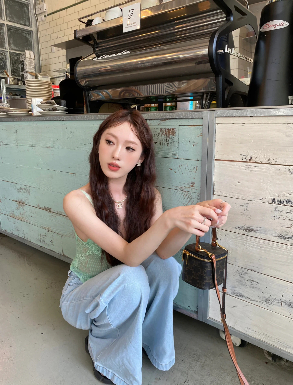 CELINE Triomphe mini 老花滿印可調節肩帶 帆布拼小牛皮盒子袋