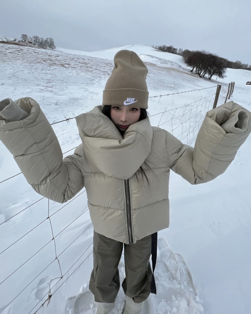 #現貨 NIKE 針織  刺繡 毛帽 FB6528-247 奶茶色