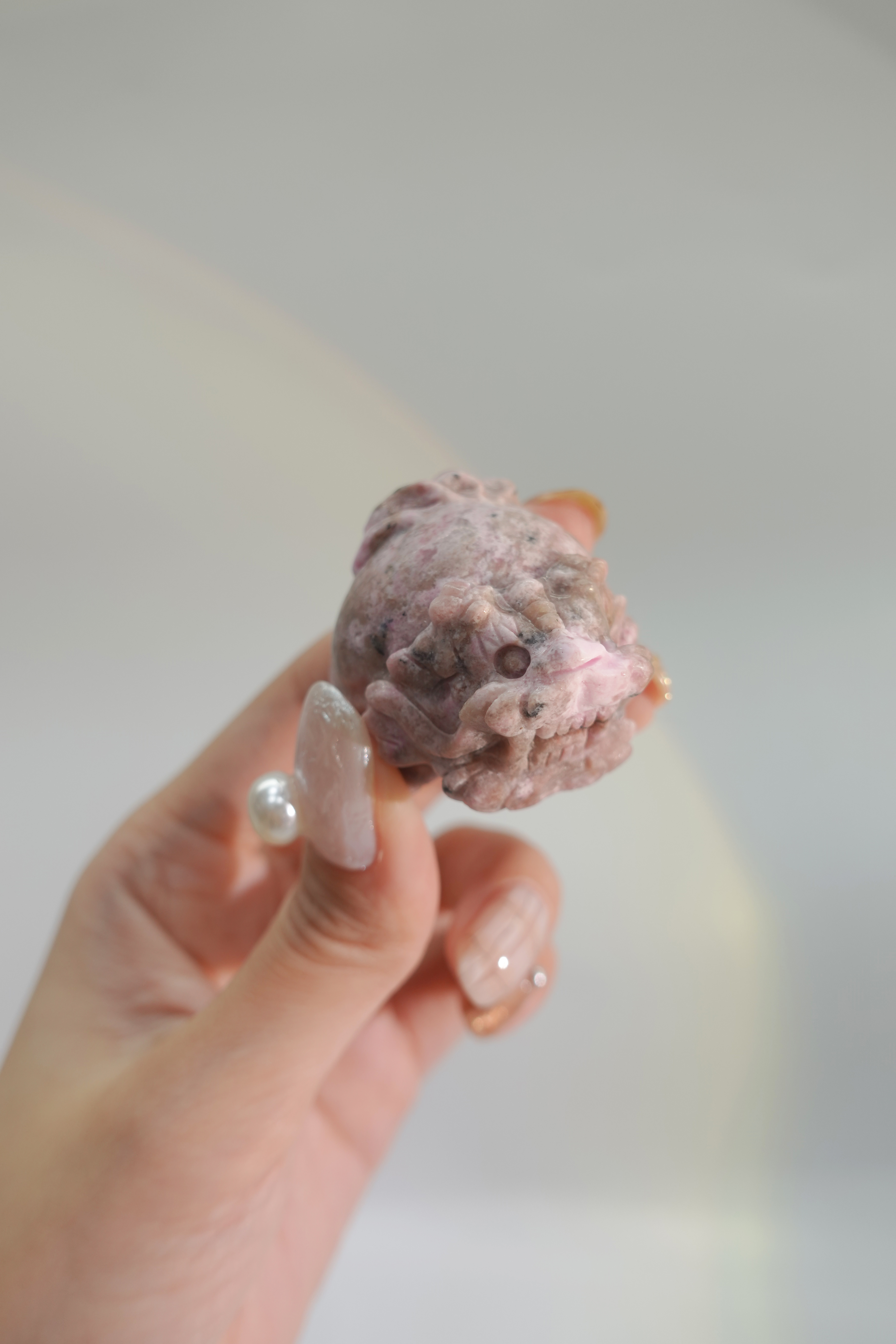 超特殊礦標製成 淺粉粉鈷方解石小龍龜