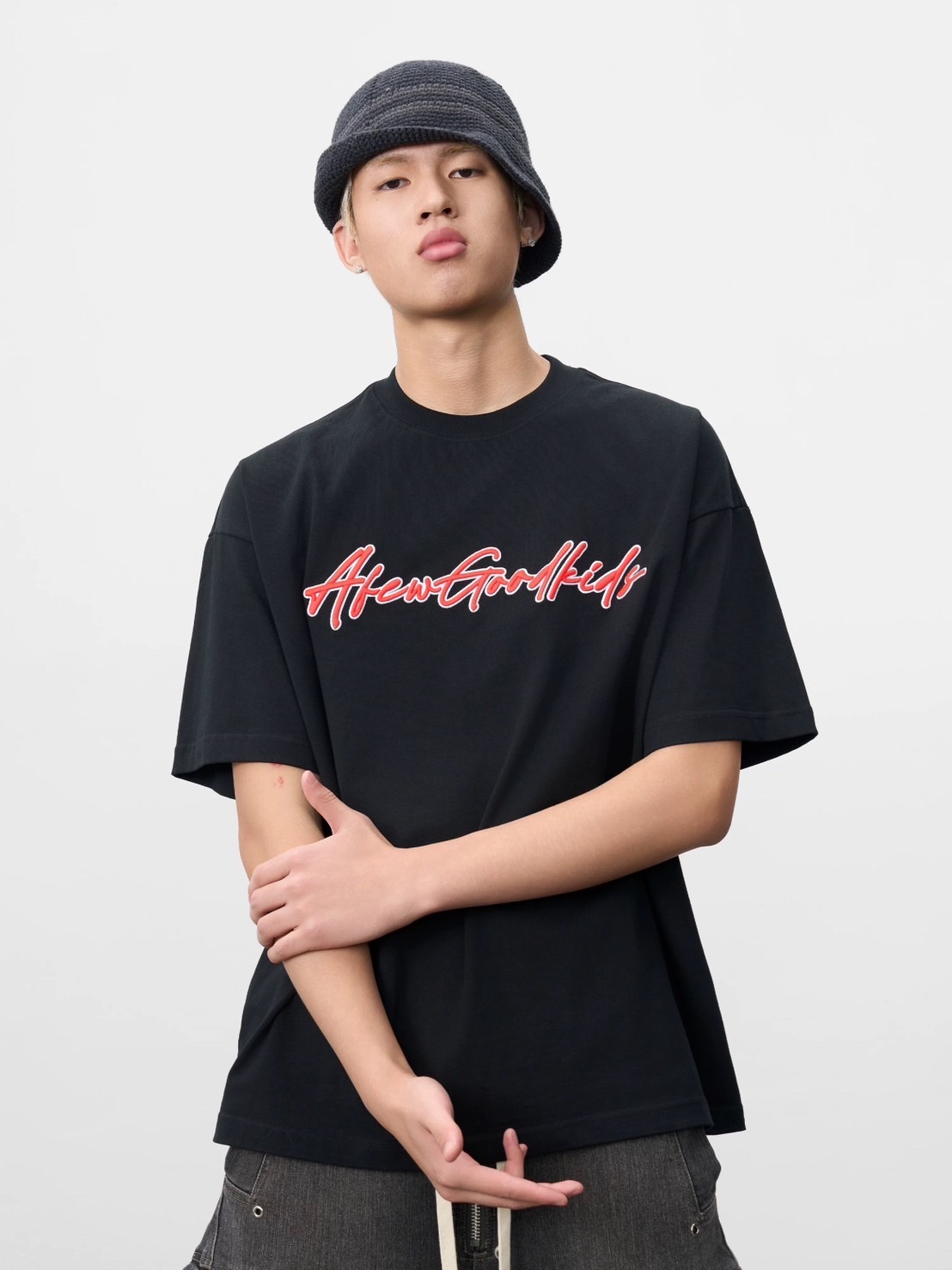 AFGK 高泡花體刺繡短T A FEW GOOD KIDS