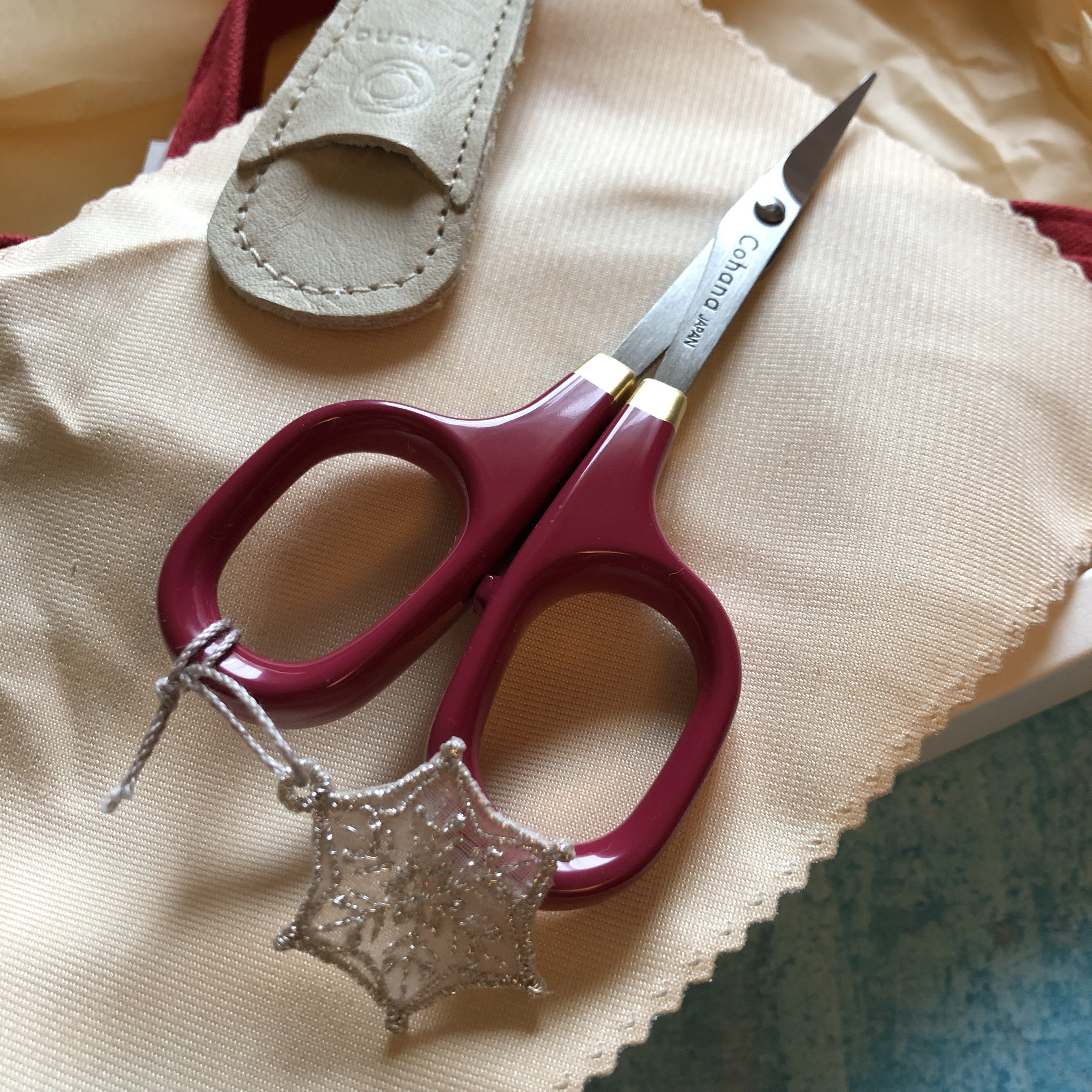 現貨 Cohana 寒椿 限量小剪刀