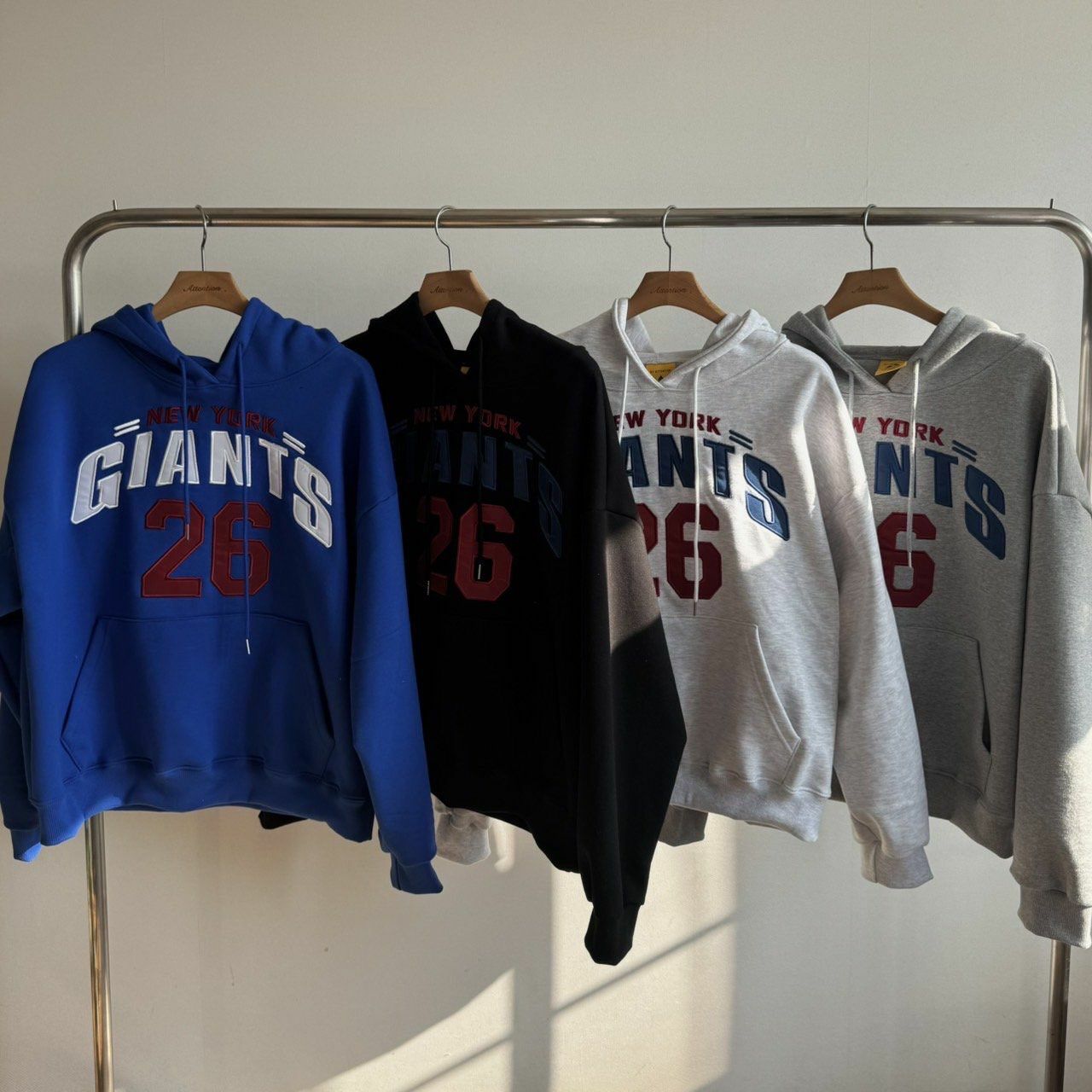 英文字連帽衛衣 BY ATTENTION-344T