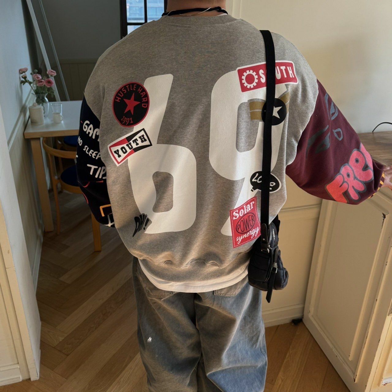 英文字圖案衛衣 BY ATTENTION-346T