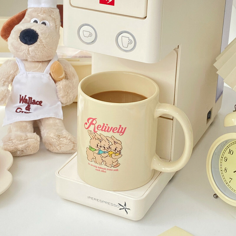 《02263》漫畫風三隻兔兔馬克杯/340ml