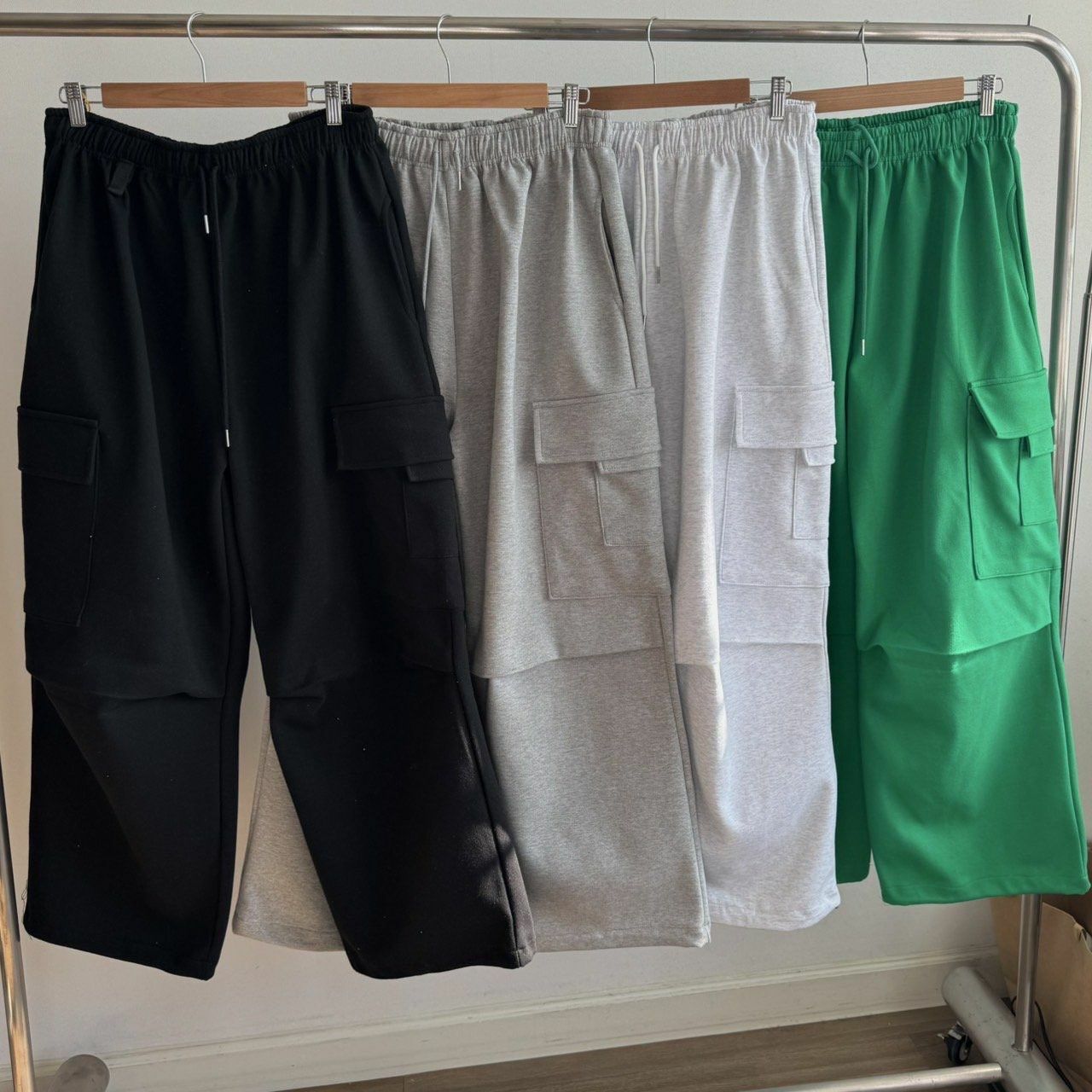 淨色可束腳工裝鬆身運動褲 BY ATTENTION-349P