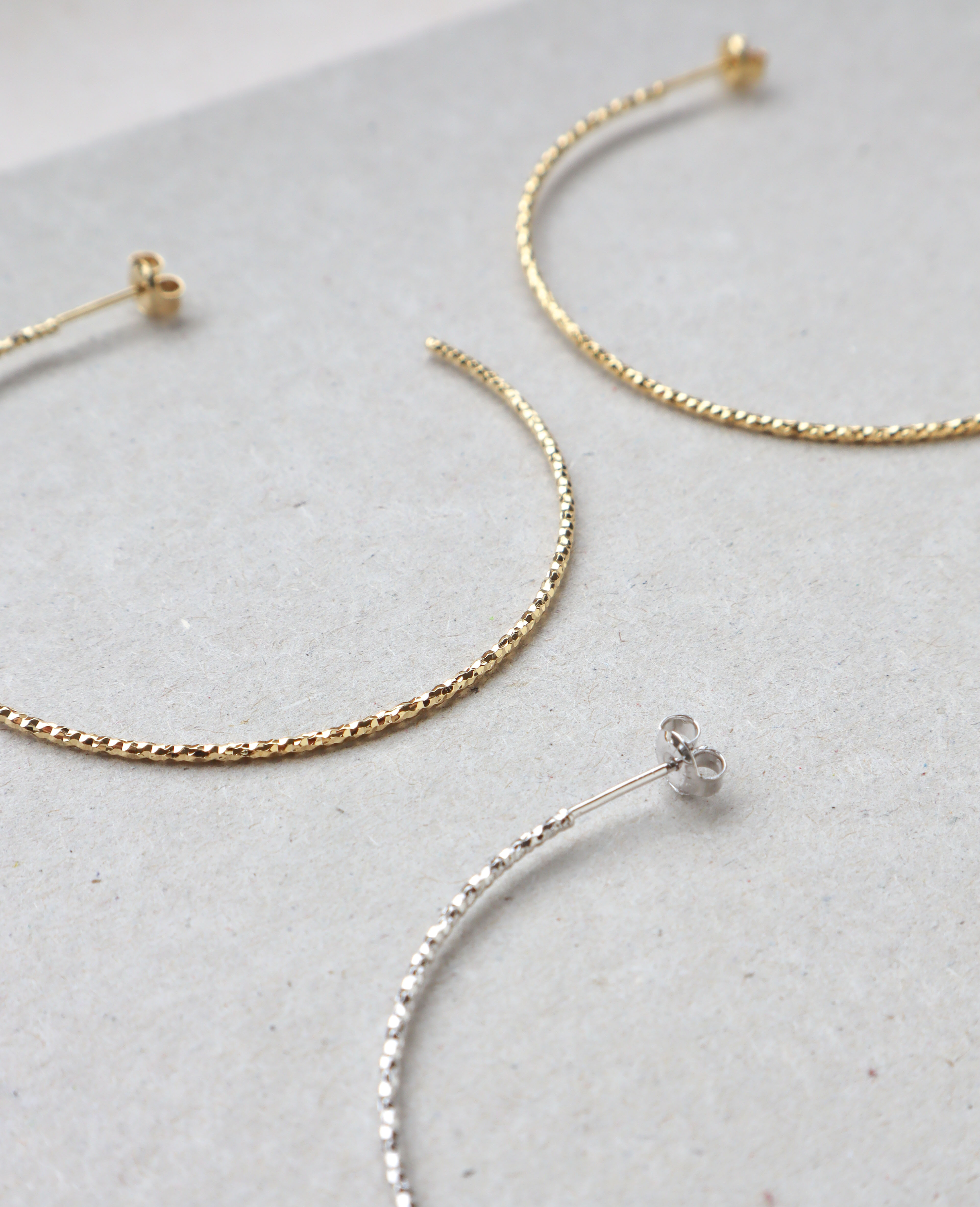 Silver/閃銀系列-波紋半圓耳環(大)