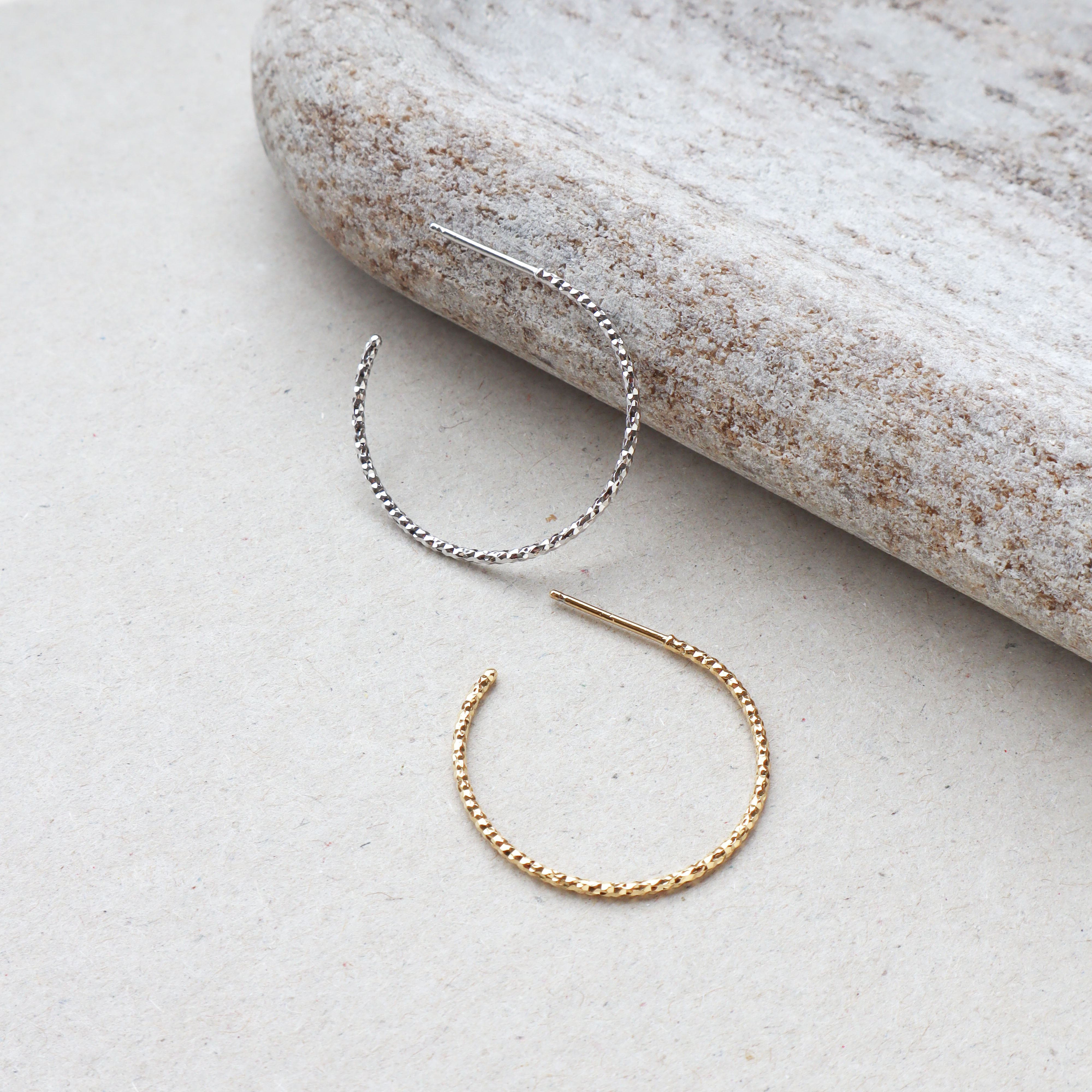 Silver/閃銀系列-波紋半圓耳環(小)