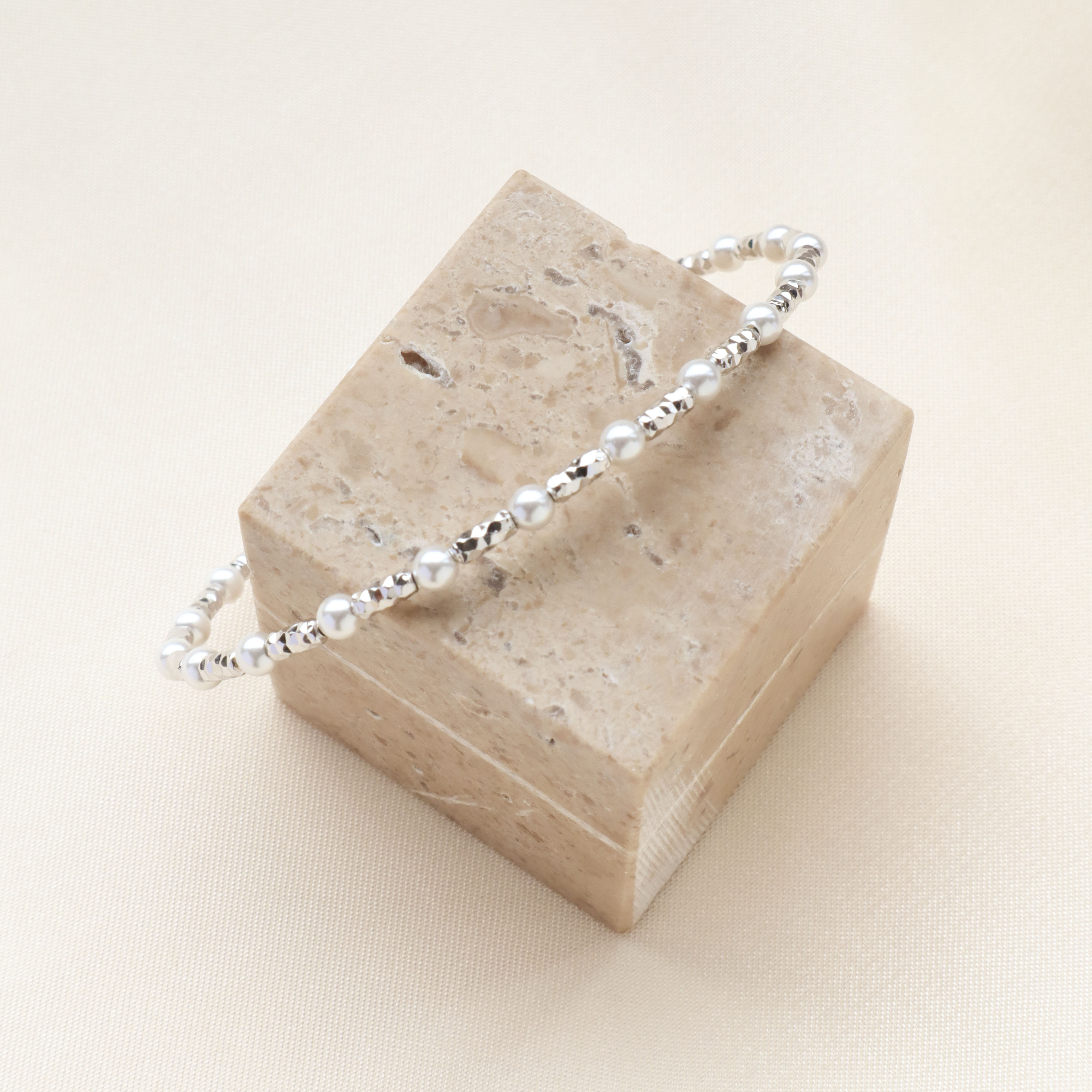 Silver/閃銀系列-小珍珠手環