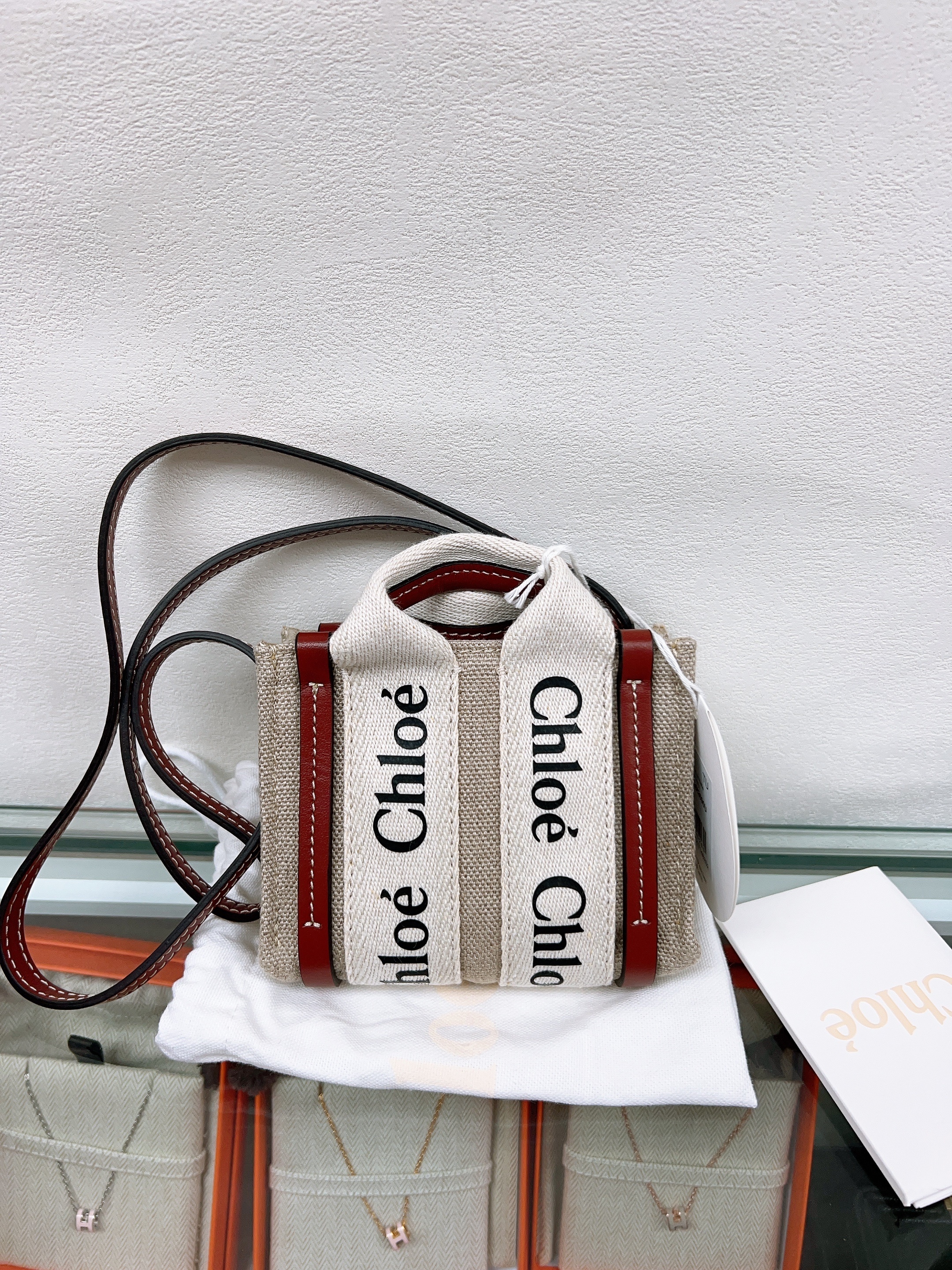 *Unused* Chloe woody tote nano (tan)