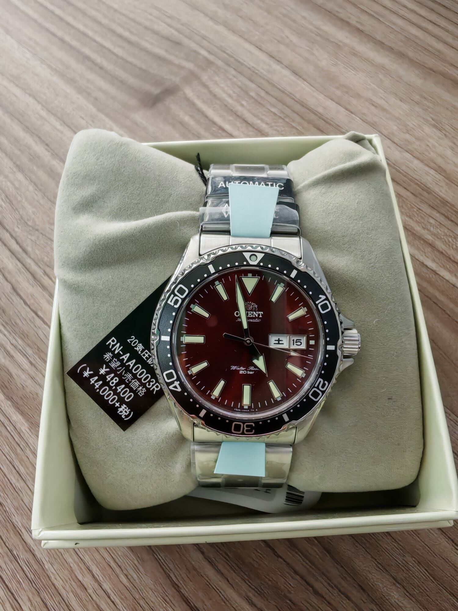 Orient Mako 東方錶 RN-AA0003R Men's Automatic Watch, Mechanical Automatic Diver's Watch, Red, Dial Color - Red, Watch diver, automatic winding 男士自動手錶，機械潛水錶，紅色錶盤顏色