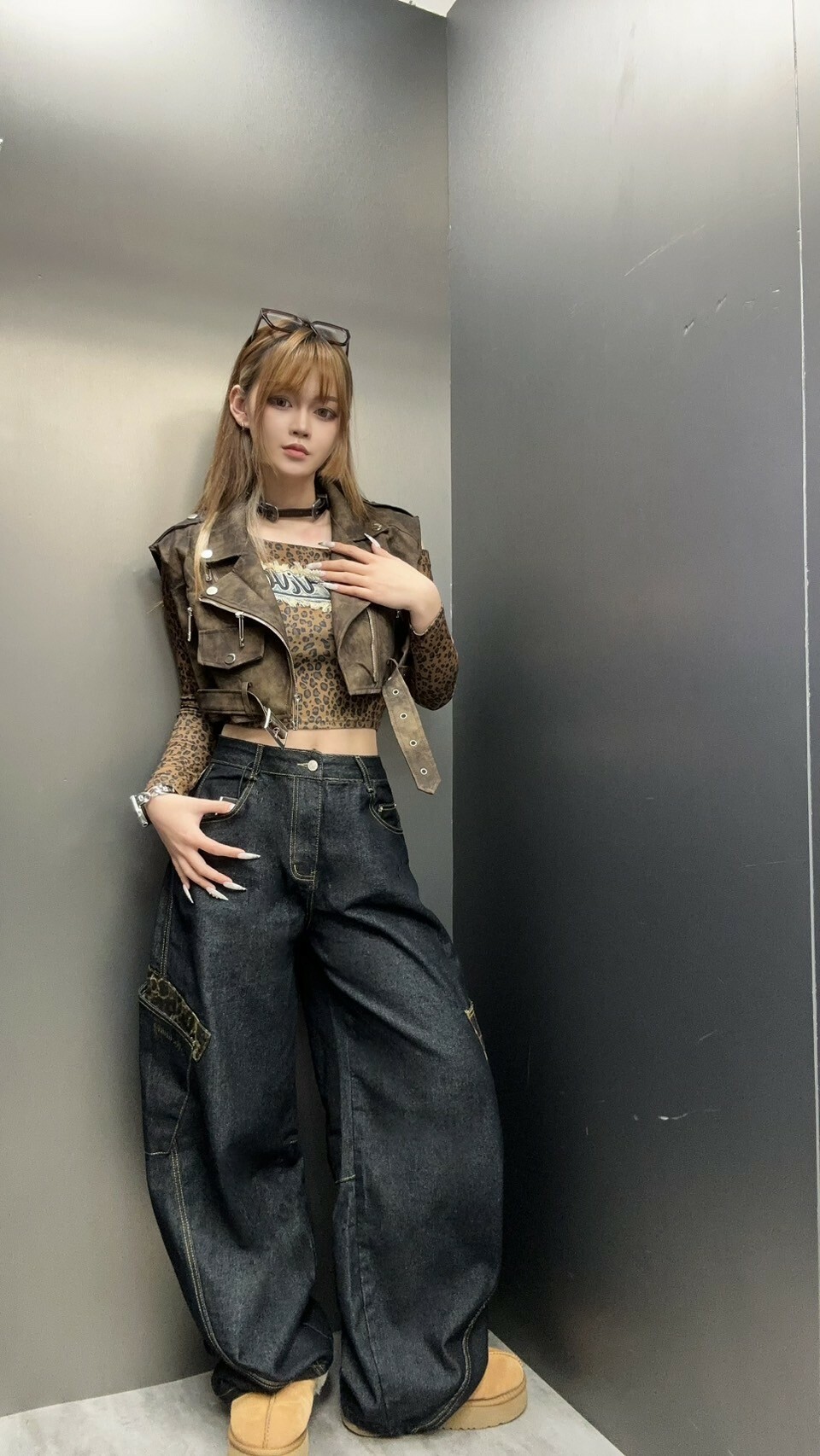 拚豹牛仔彎刀褲