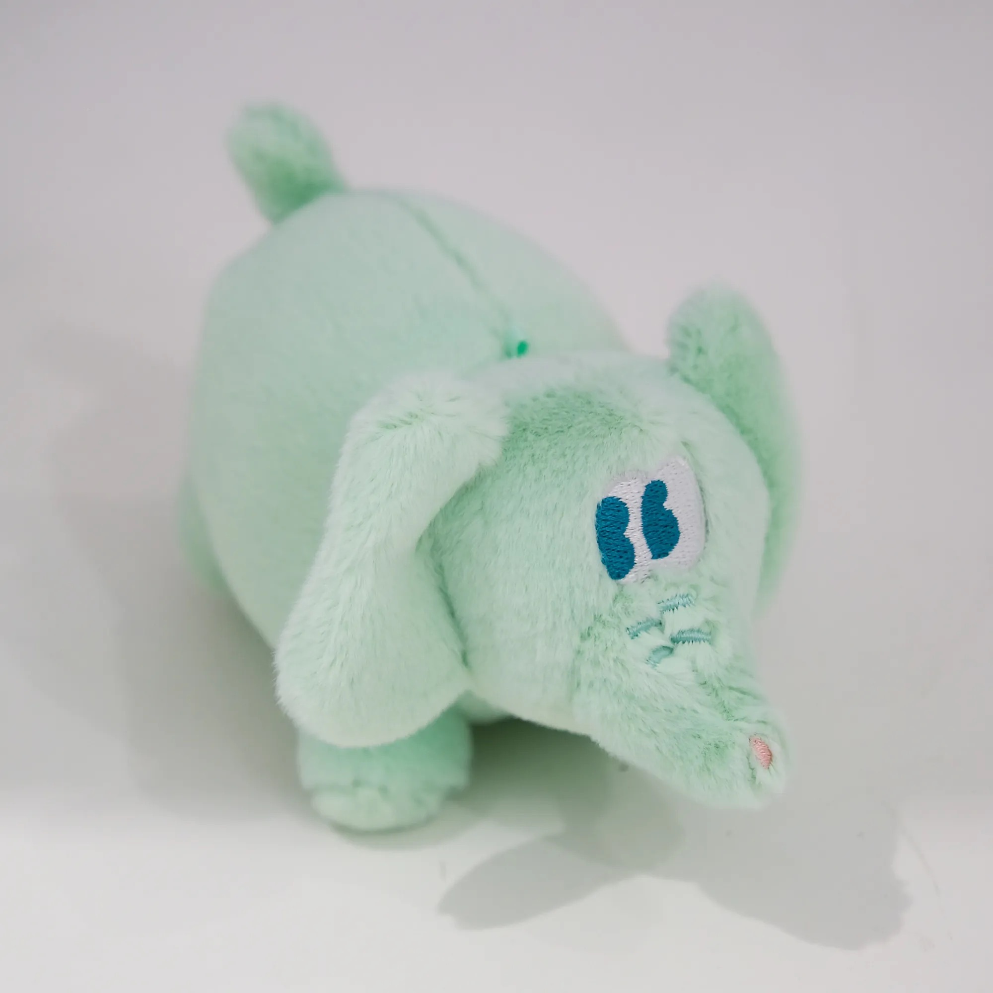 Kingjun｜絨毛吊飾｜BABU｜湖水綠