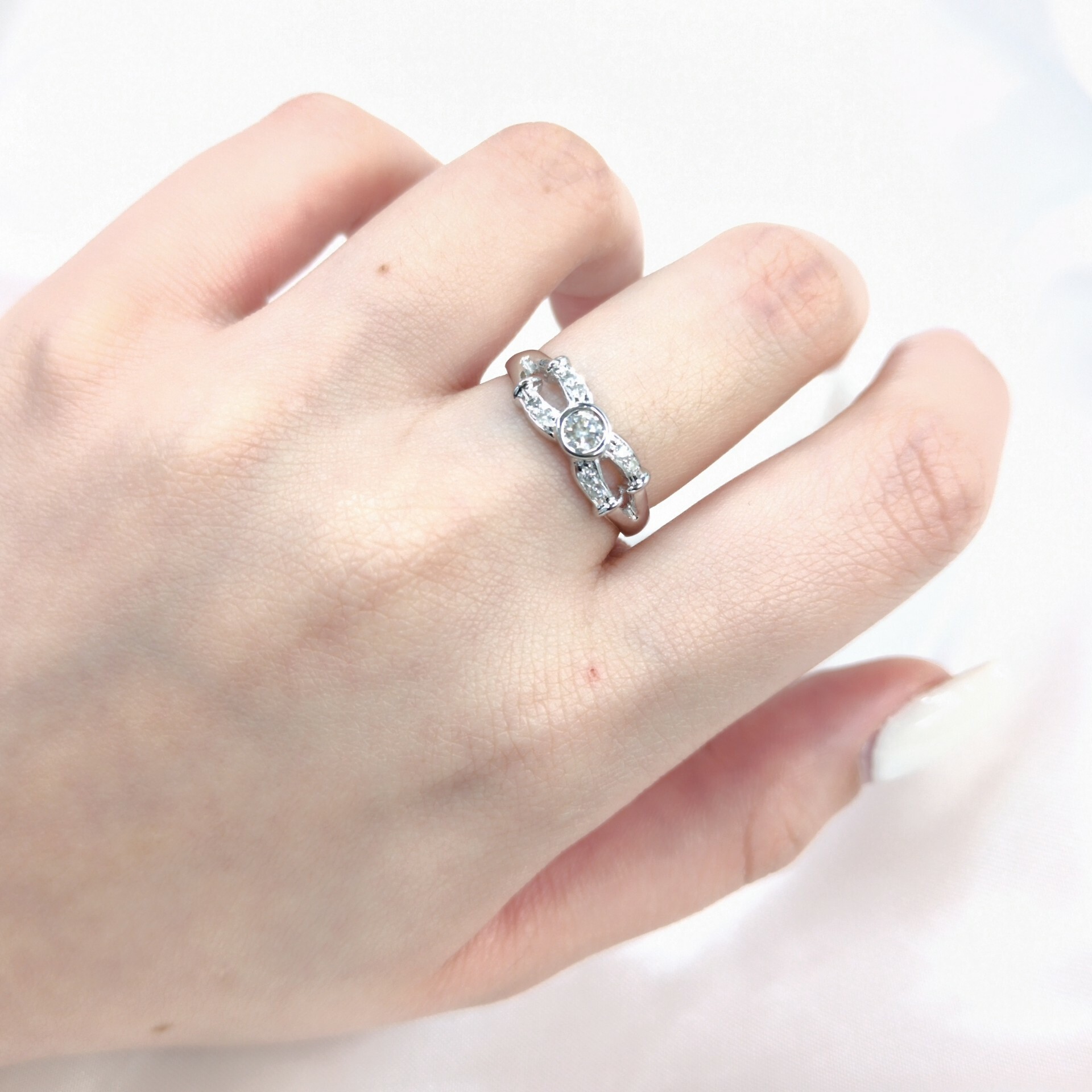 18K White Gold 0.21ct Diamond Ring