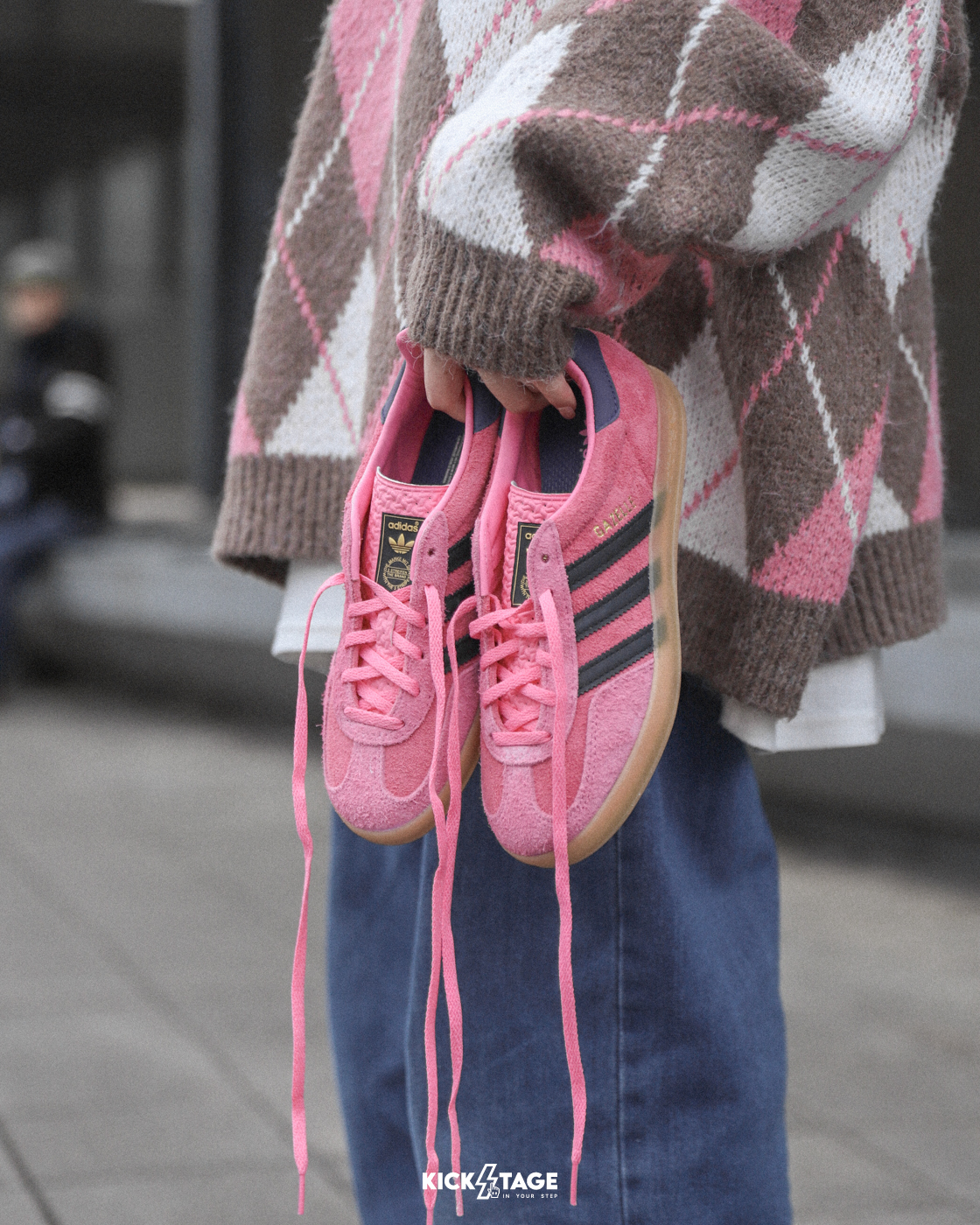 女鞋 ADIDAS GAZELLE INDOOR W 桃粉 麂皮 焦糖底 德訓鞋 休閒鞋【IE7002】