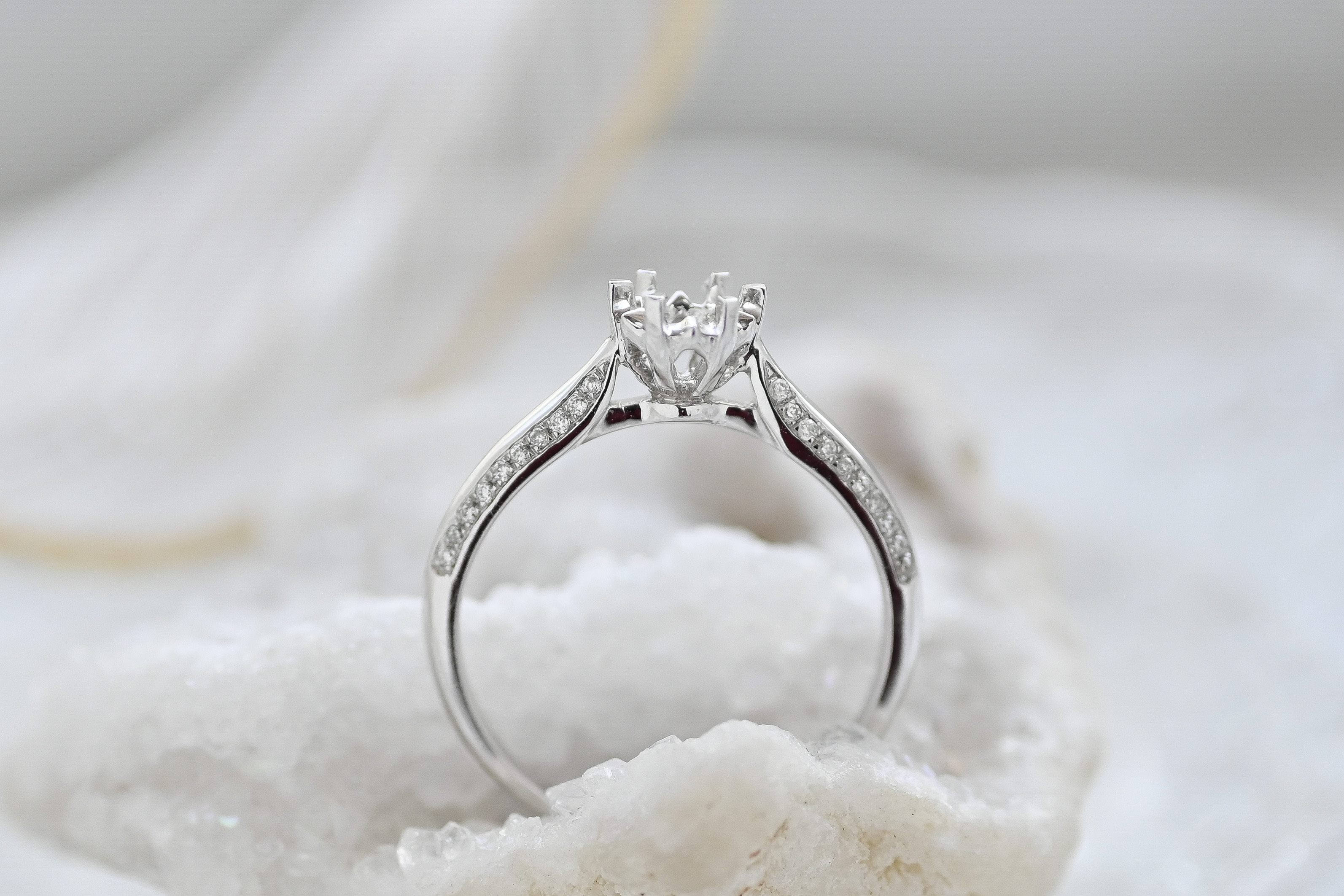 18K 0.30ct Diamond Ring Setting