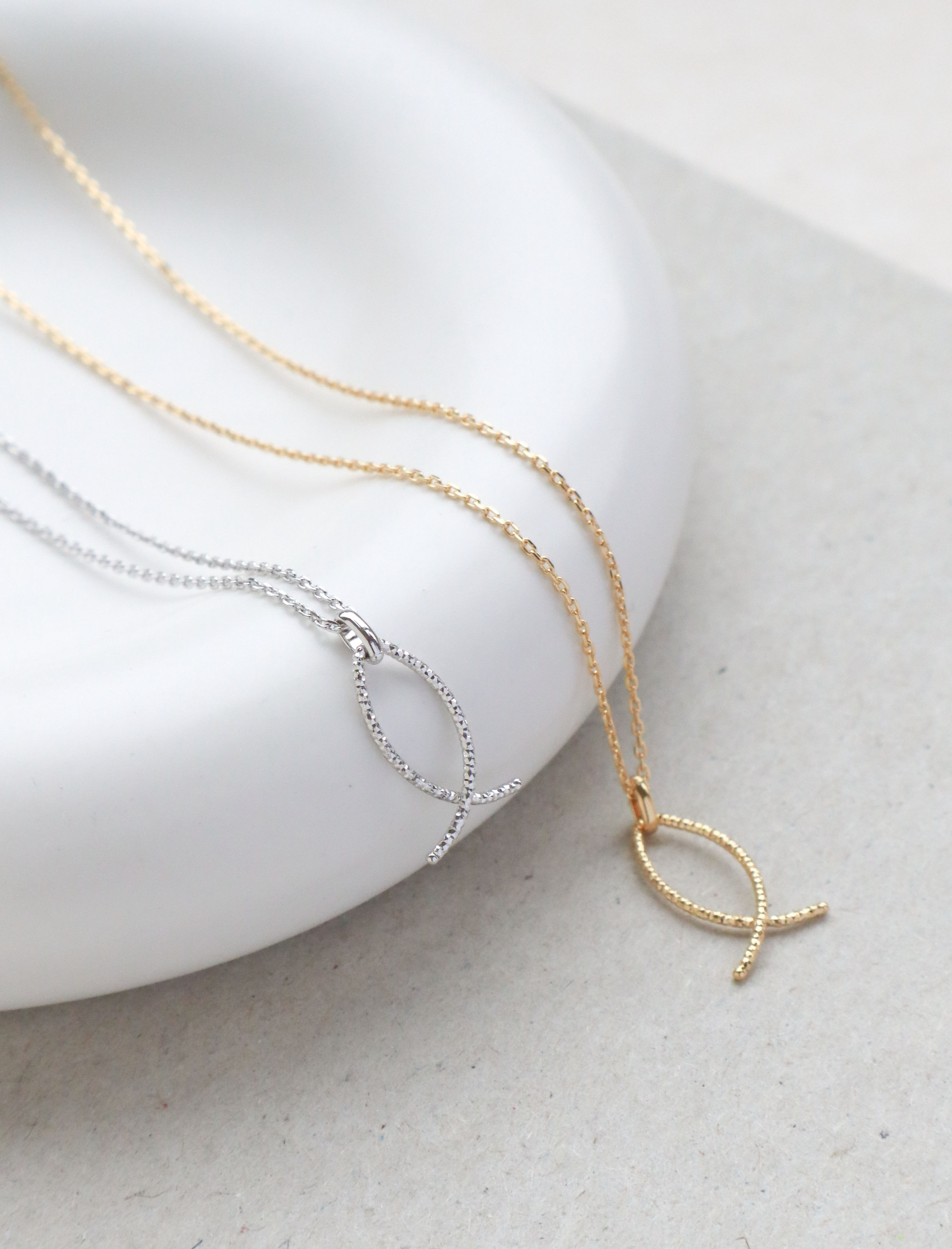 Silver/閃銀系列-靜謐之汐項鍊