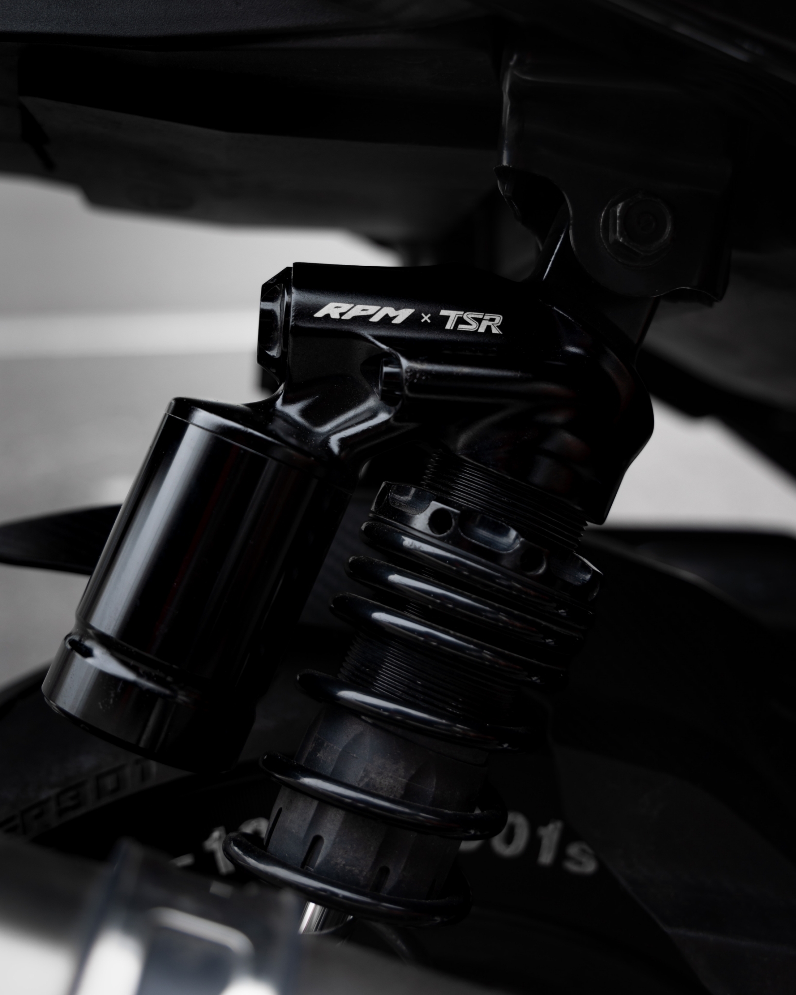 【RPM RT&TSR掛瓶後避震】