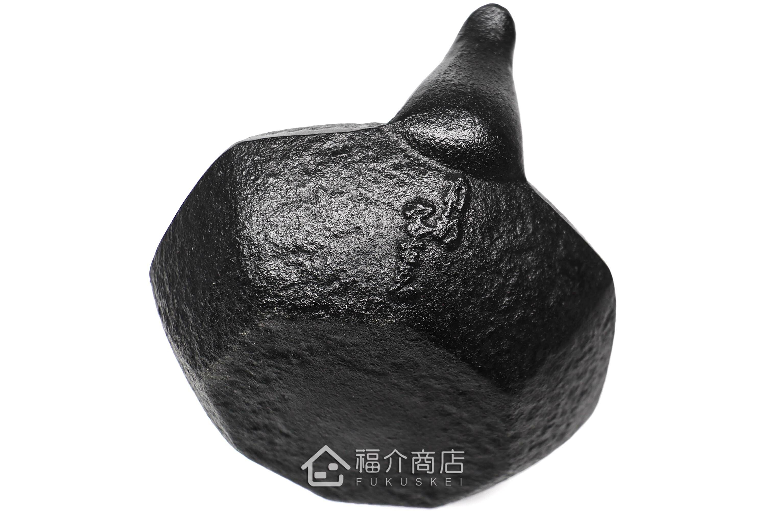 泡茶用的八角造型鑄鐵茶壺