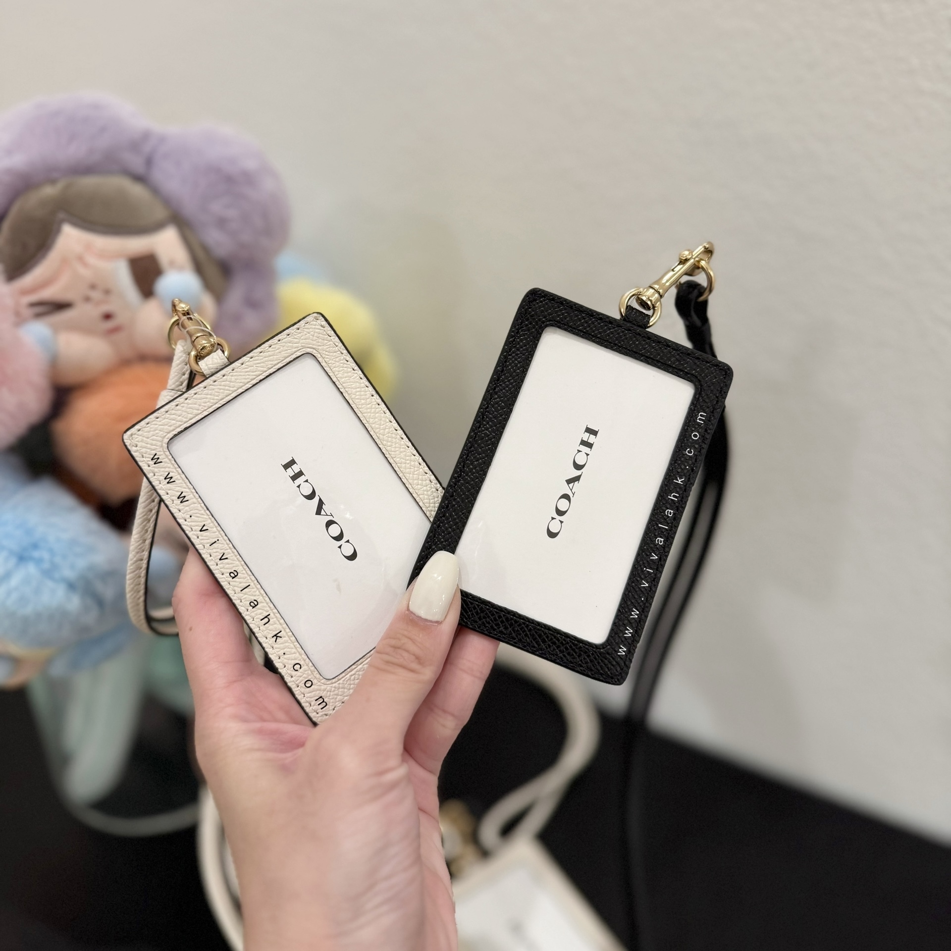 Coach - 掛頸證卡套 (十字皮) (57311)