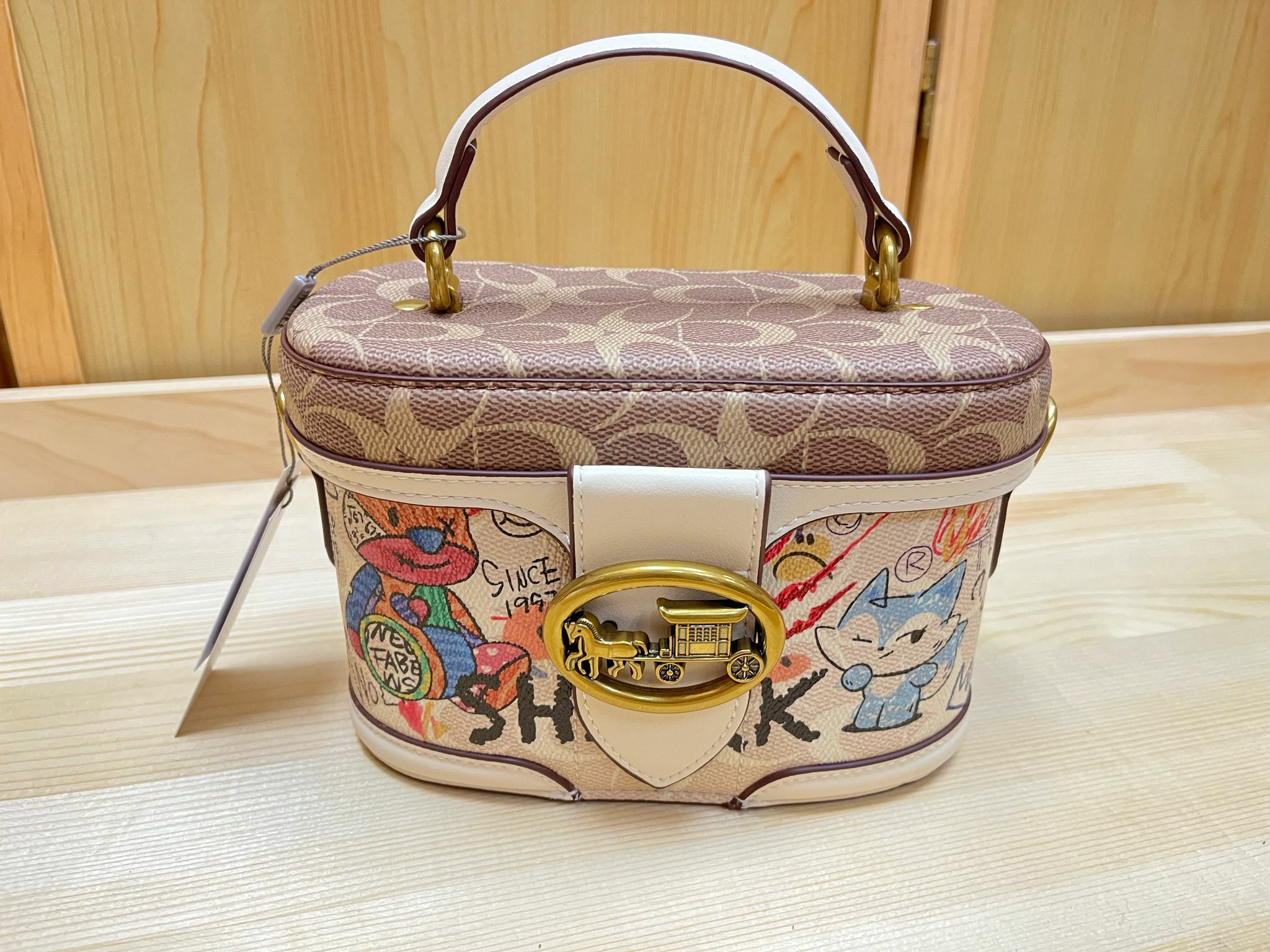 LR41 - 天然牛皮 Bear 手挽斜孭手袋（白啡色）