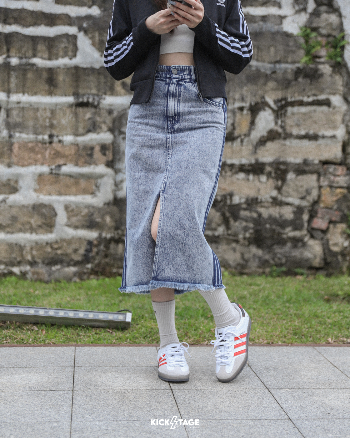 女款 ADIDAS KSENIA SCHNIDER SKIRT 牛仔藍 前開衩 不收邊 半身裙 牛仔長裙【IW5665】