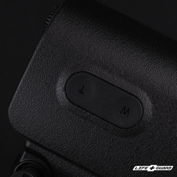 LIFE+GUARD  Canon PZ-E2 電動變焦轉接器貼膜特寫，LIFE+GUARD 黑色砂紋風格