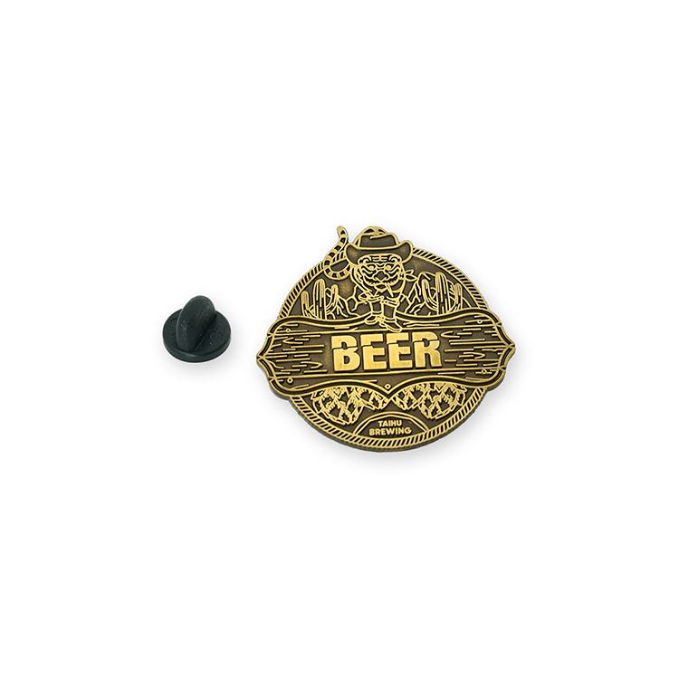 Western Cowboy Tiger Pin