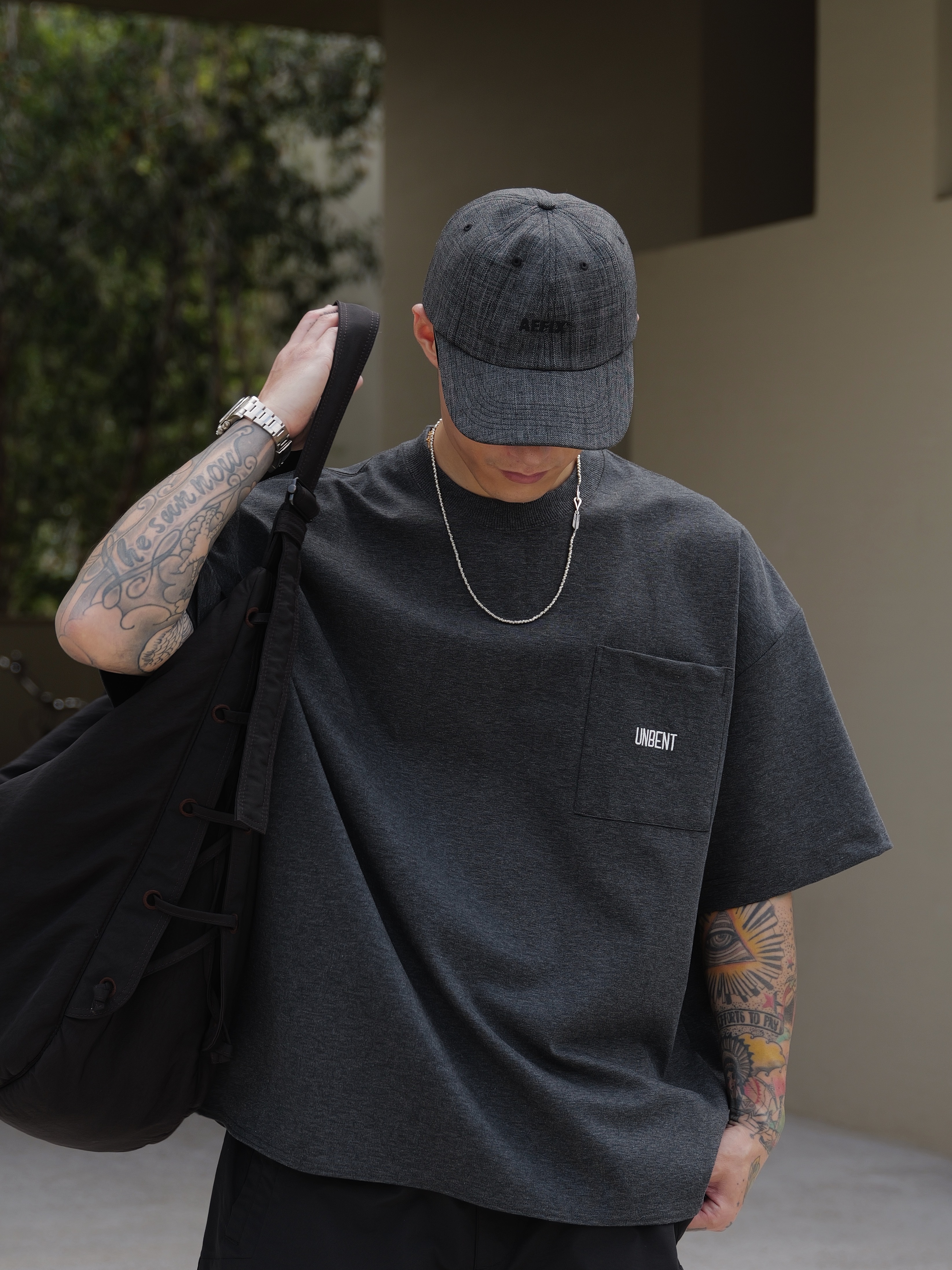 Unbent 25 s/s 抗皺混紡羅馬布口袋Tee