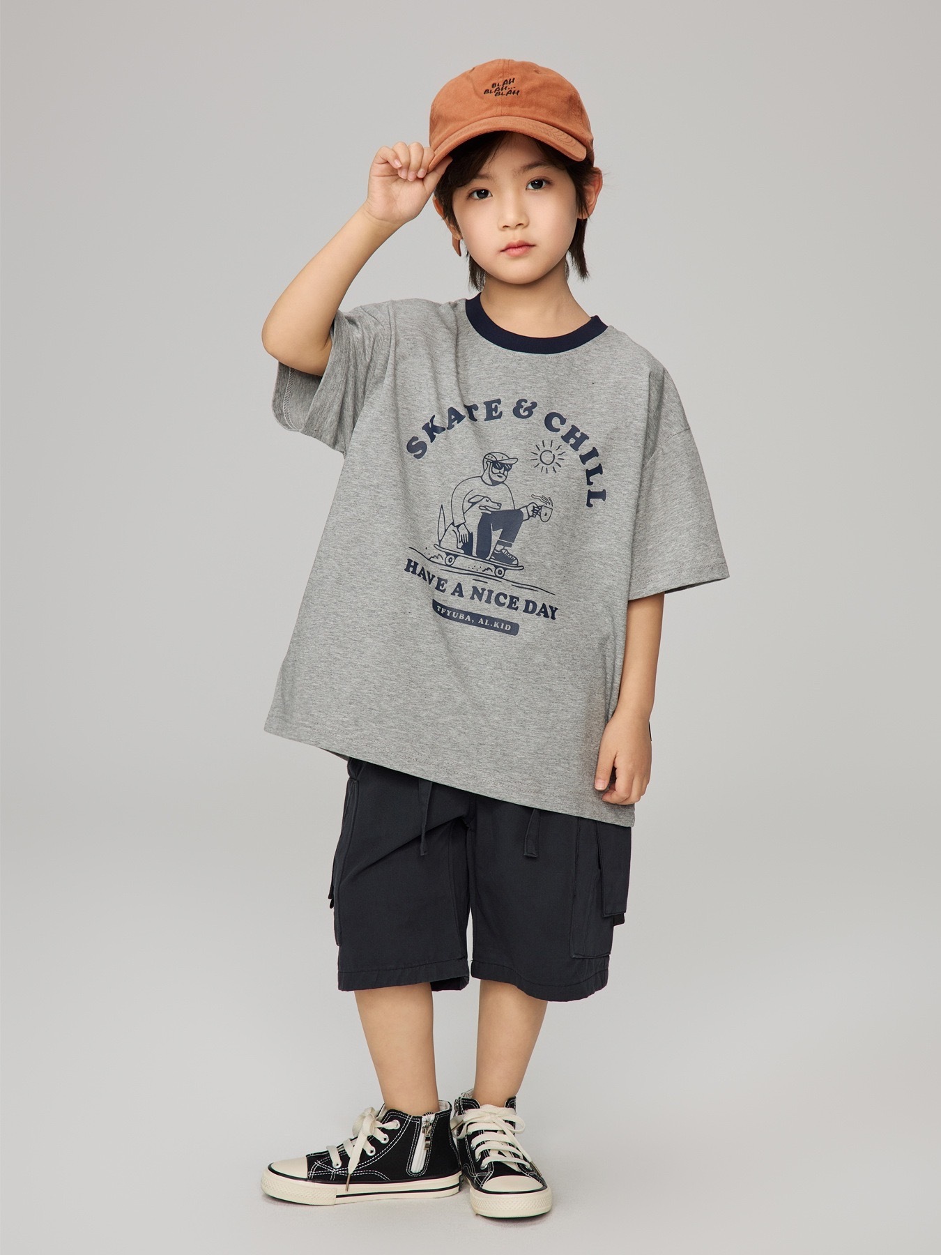 美式chill灰色上衣