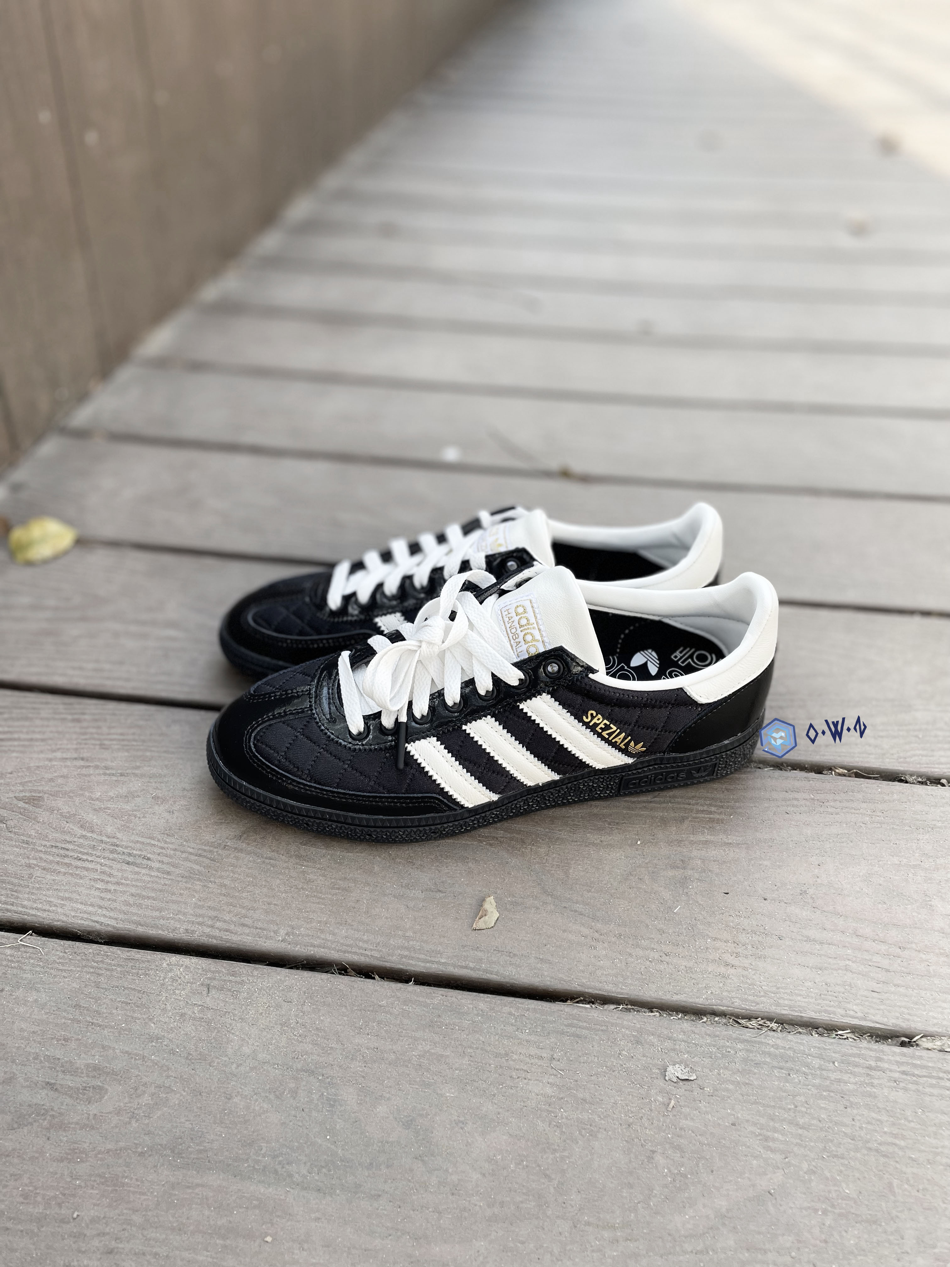 【OWN】Adidas Originals HANDBALL SPEZIAL 小香 菱格紋 漆皮 平底 德訓 休閒鞋 不分男女 黑色 JP5669