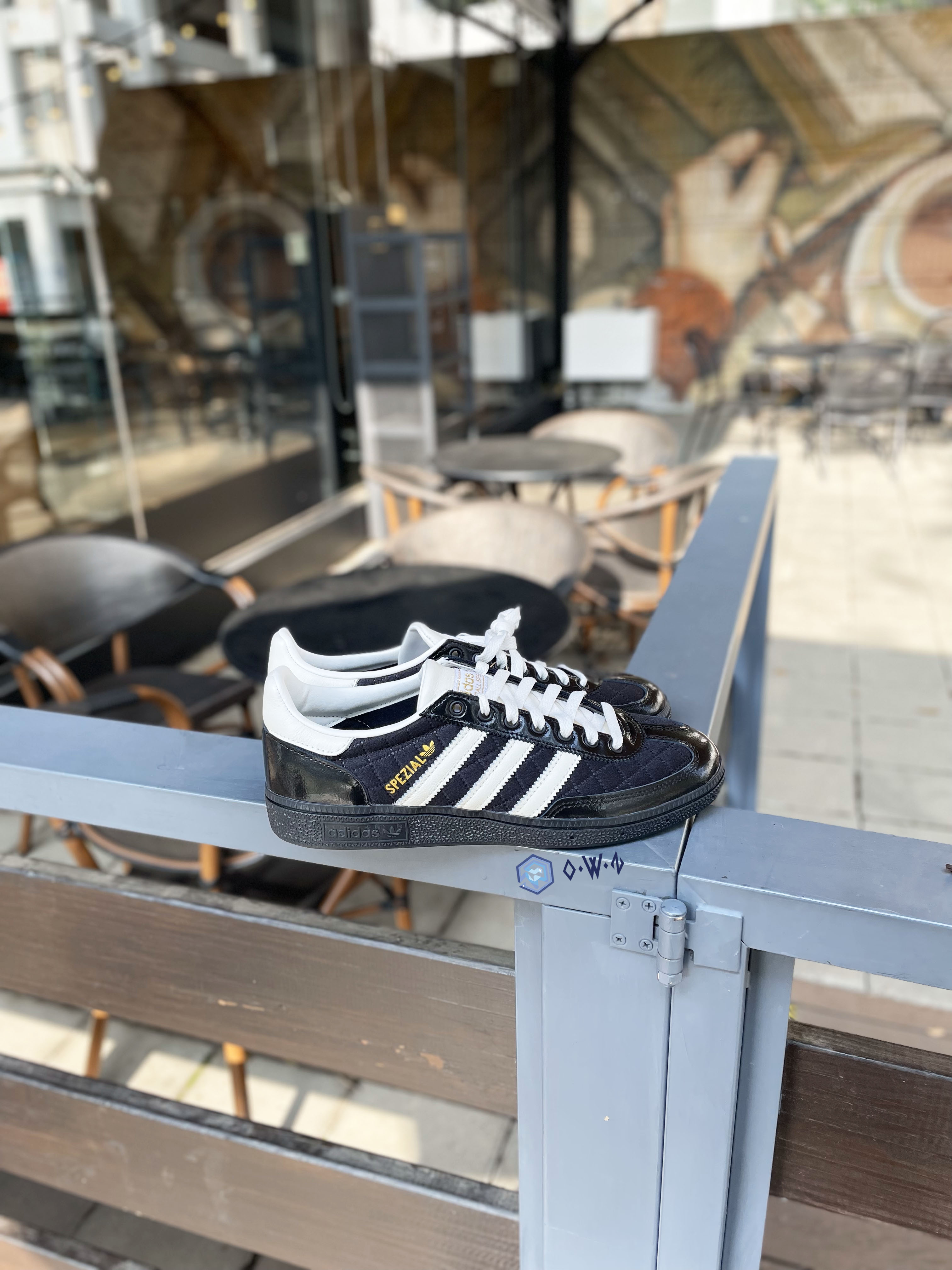 【OWN】Adidas Originals HANDBALL SPEZIAL 小香 菱格紋 漆皮 平底 德訓 休閒鞋 不分男女 黑色 JP5669