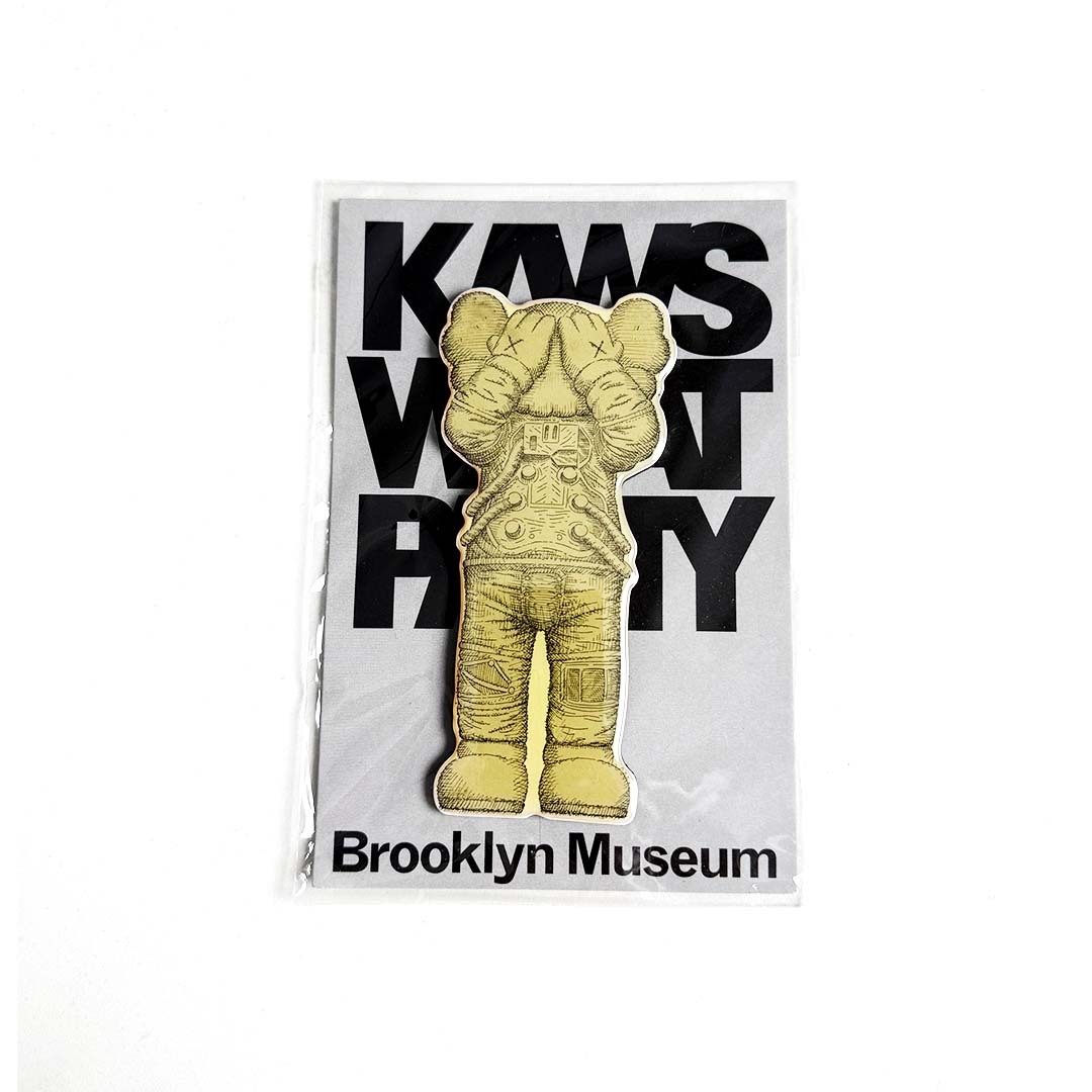 KAWS BROOKLYN MUSEUM SPACE 太空人 遮臉 磁鐵 收藏