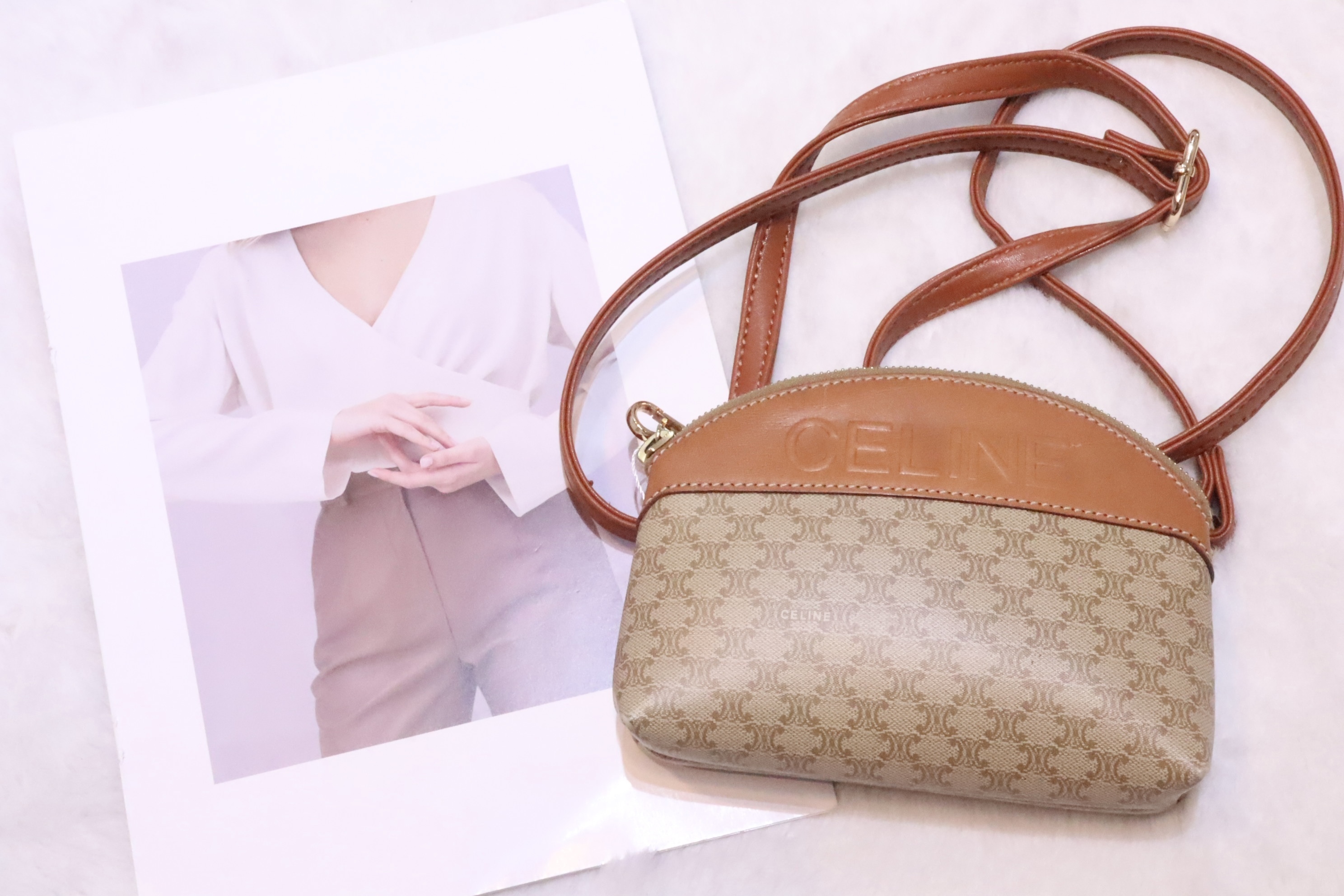 Celine mini pouch 杏色🤎