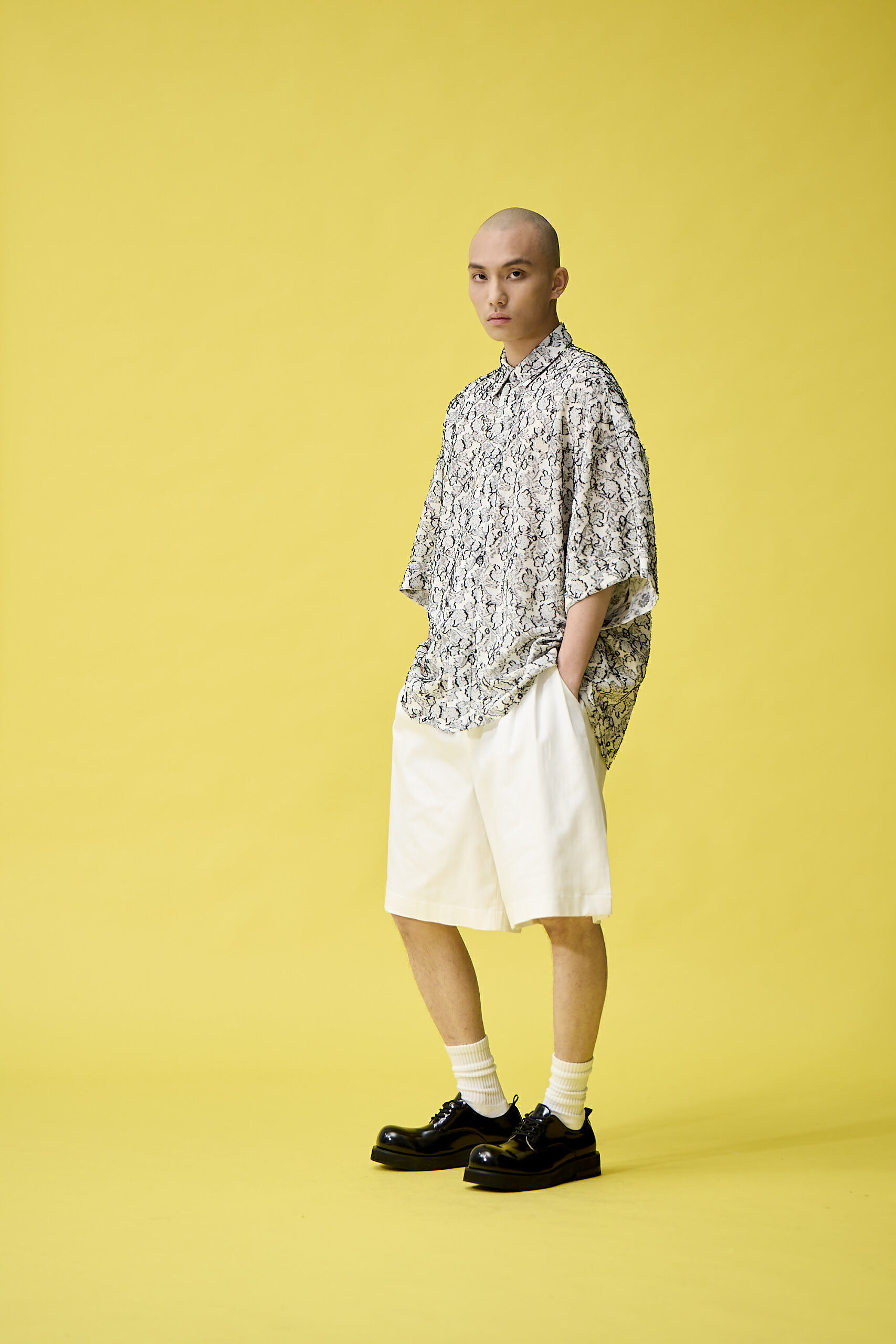 小圖章短袖襯衫